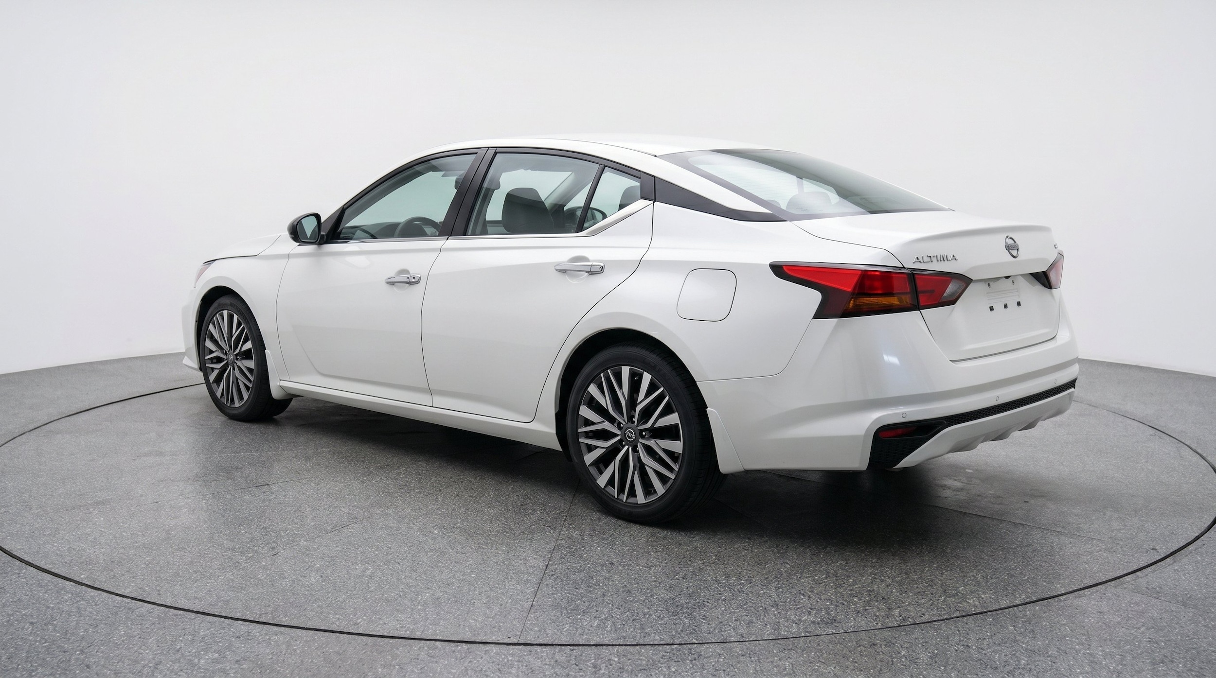 Thumbnail: 2025 Nissan Altima - 6