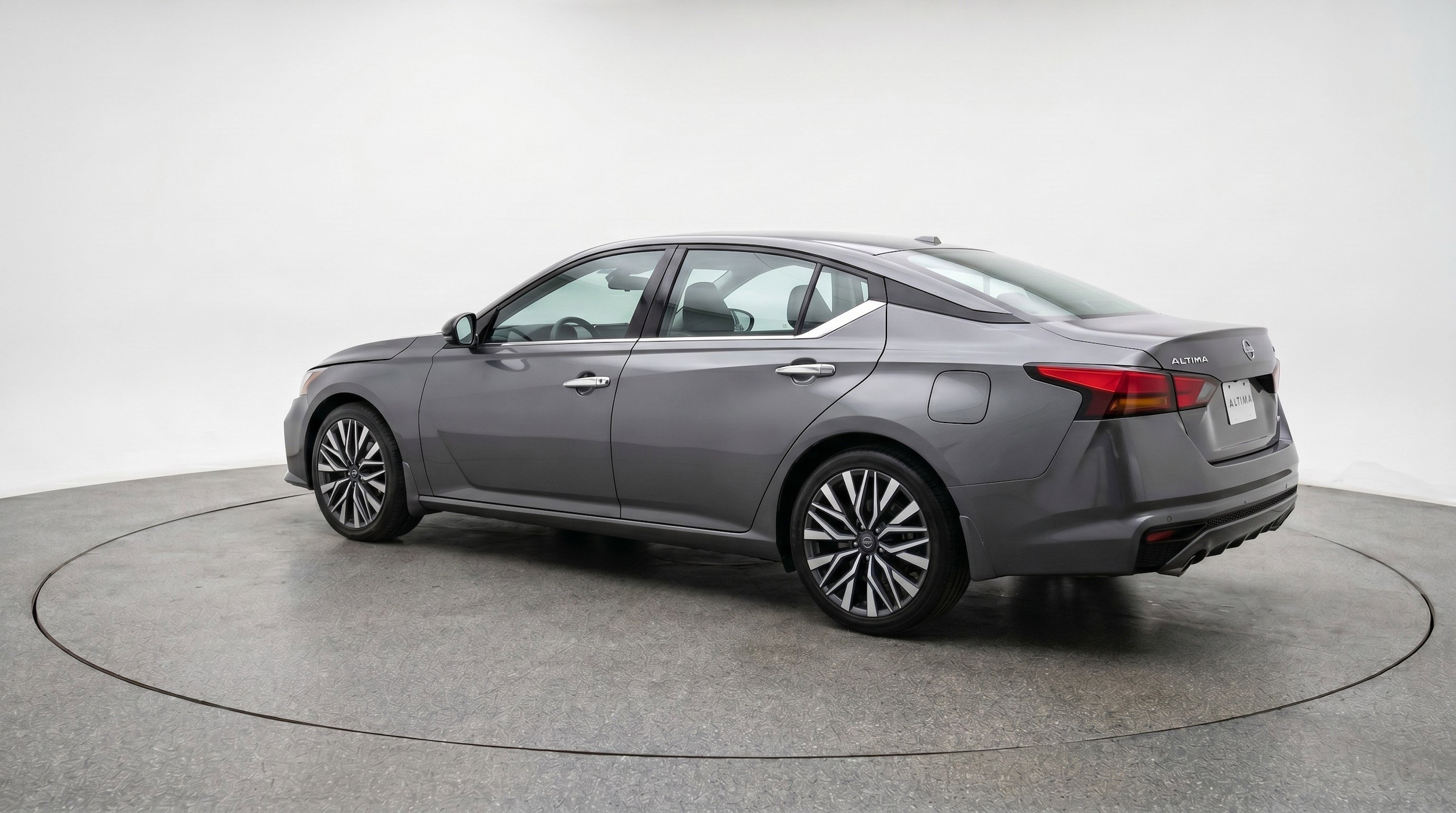 Thumbnail: 2025 Nissan Altima - 6