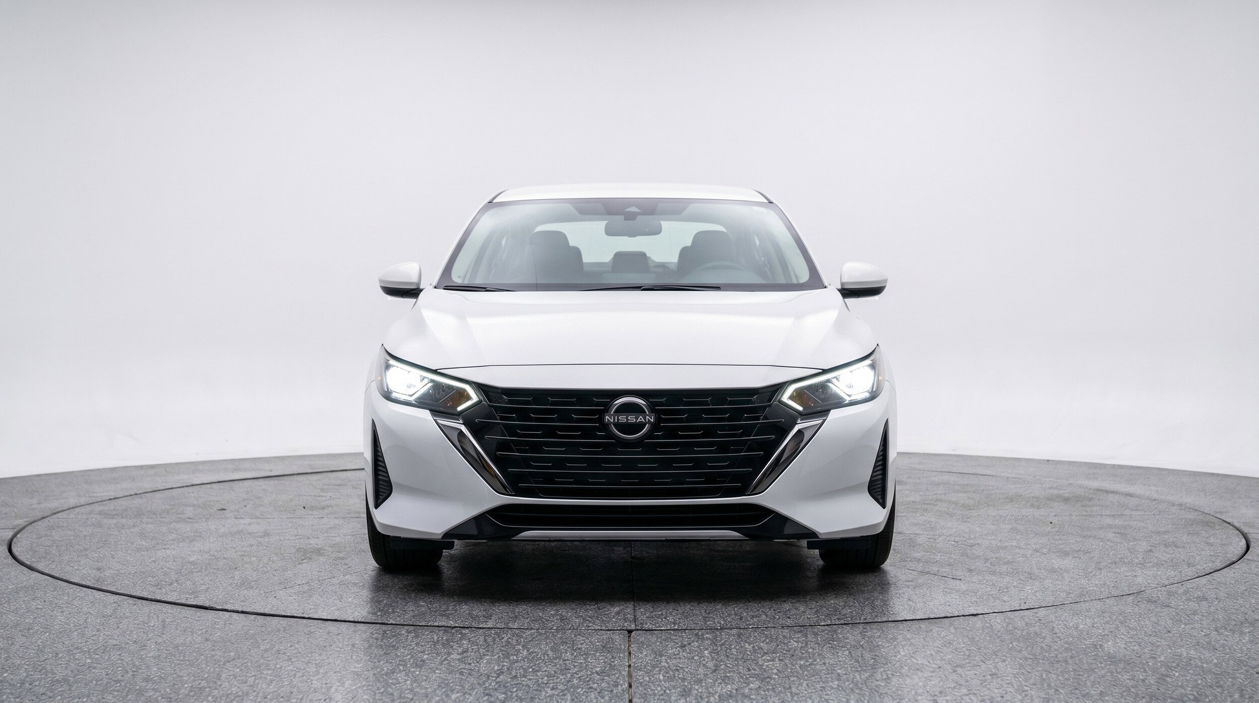 Thumbnail: 2025 Nissan Sentra - 2