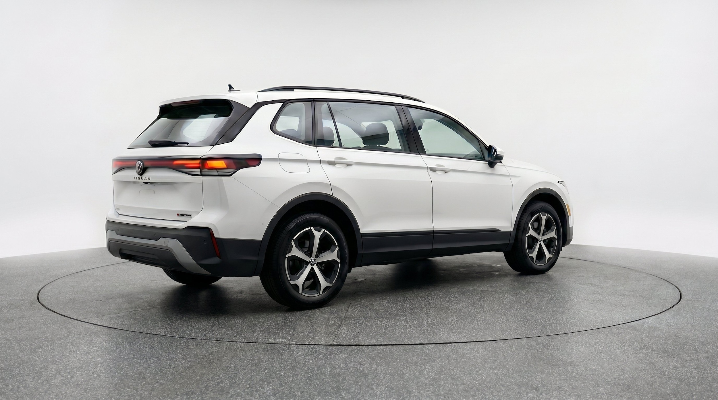 Thumbnail: 2026 Volkswagen Tiguan - 9