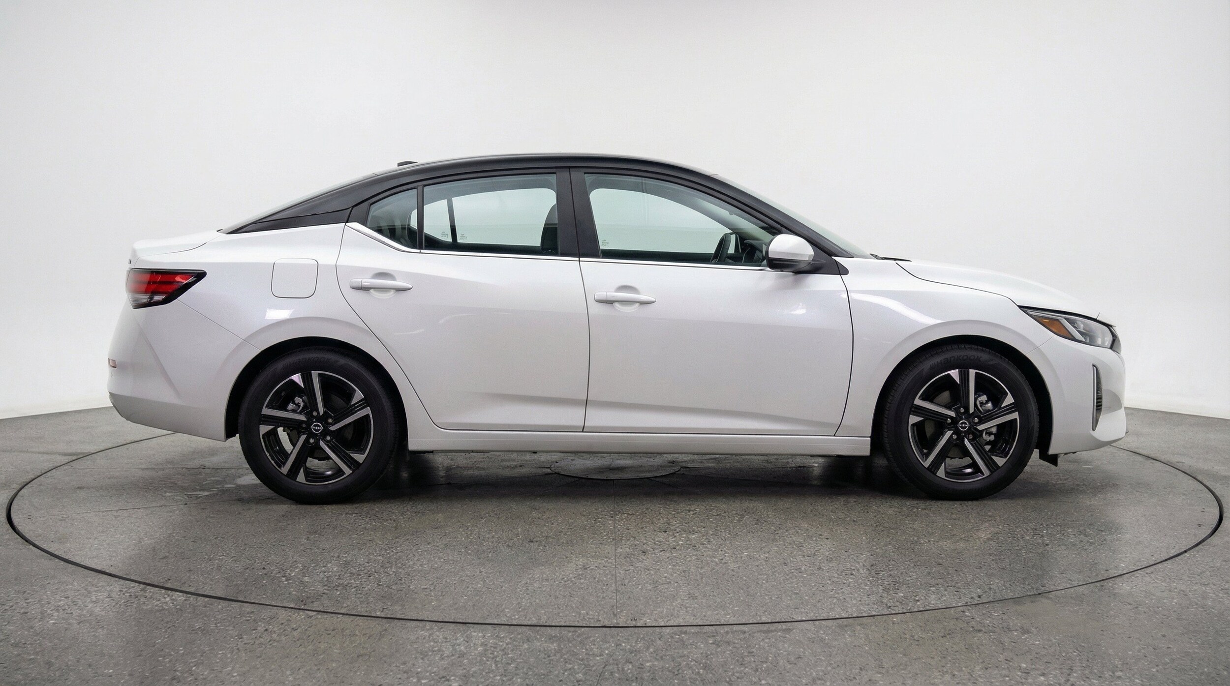 Thumbnail: 2025 Nissan Sentra - 11