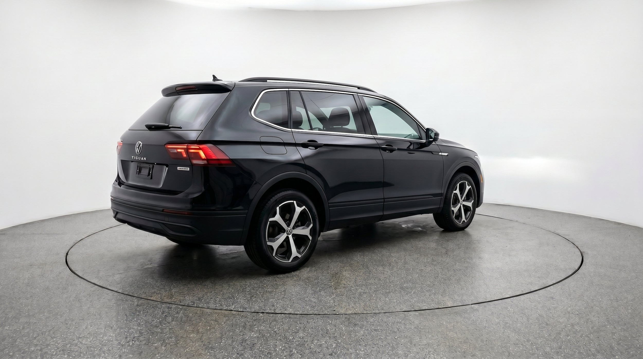 Thumbnail: 2026 Volkswagen Tiguan - 9