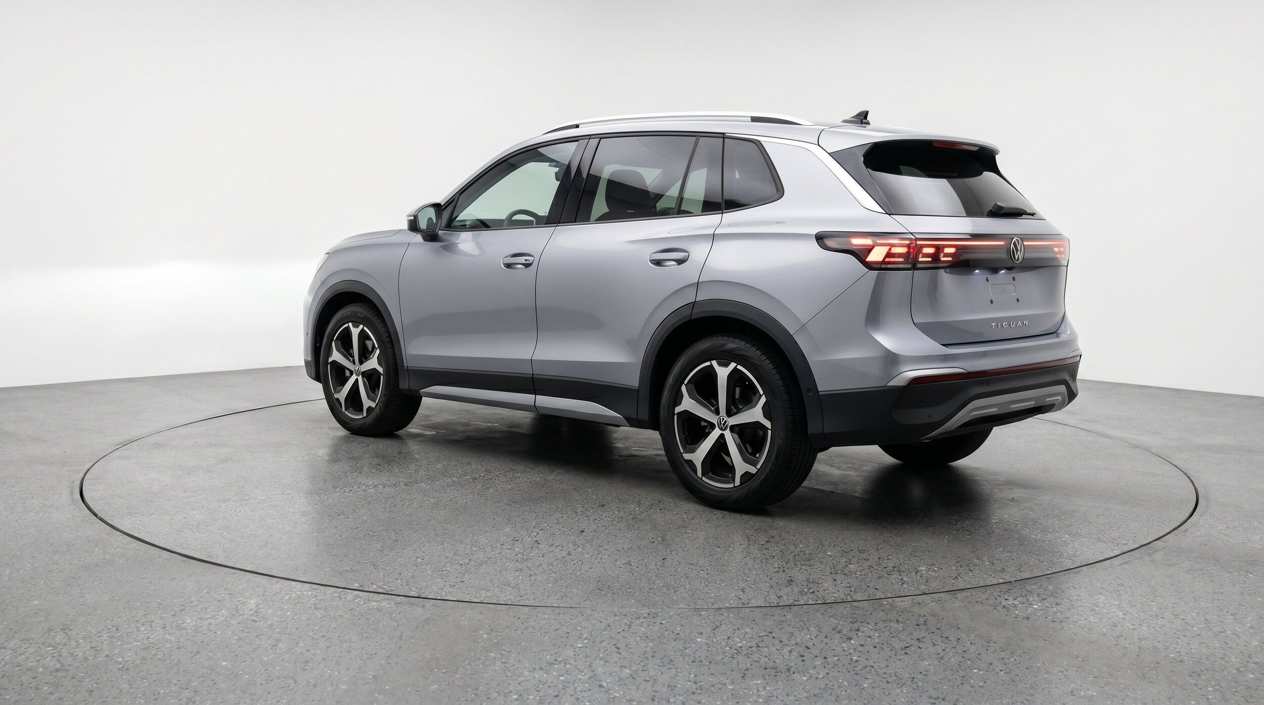 Thumbnail: 2026 Volkswagen Tiguan - 6