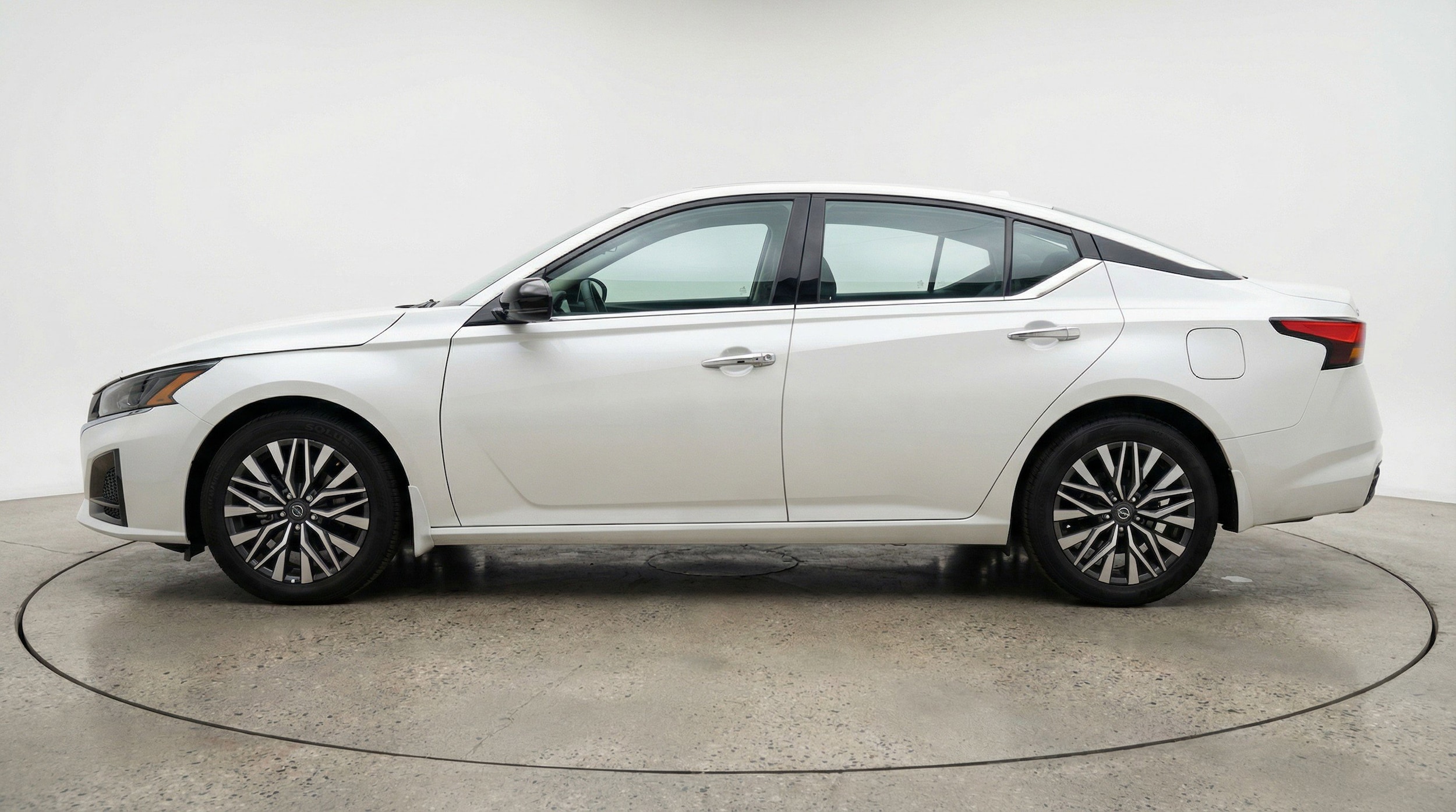 Thumbnail: 2025 Nissan Altima - 5