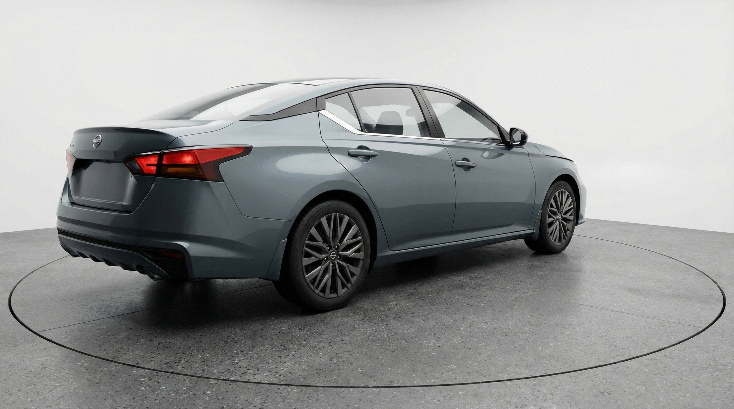 Thumbnail: 2025 Nissan Altima - 9