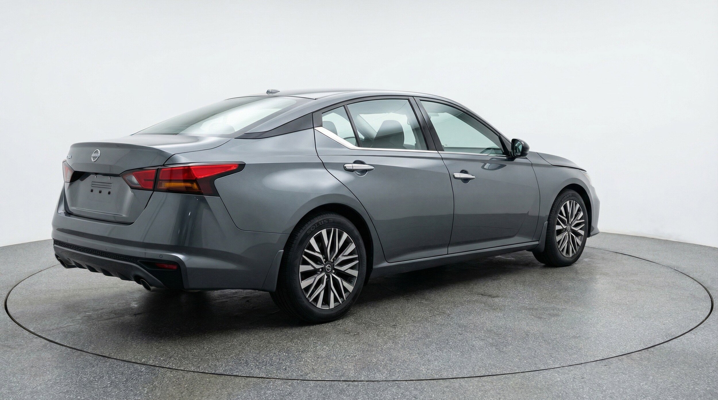 Thumbnail: 2025 Nissan Altima - 9