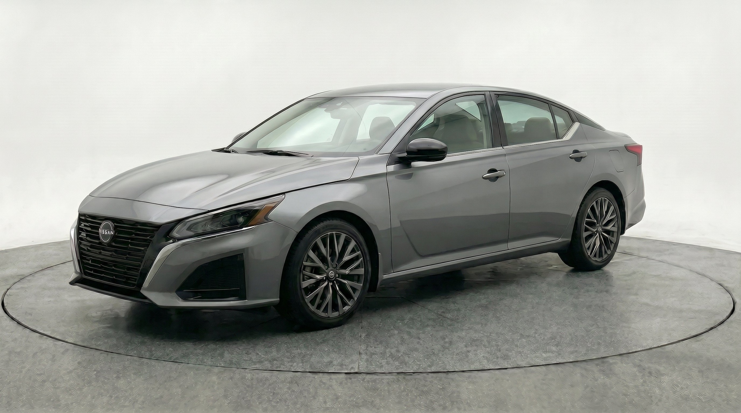 Thumbnail: 2025 Nissan Altima - 3