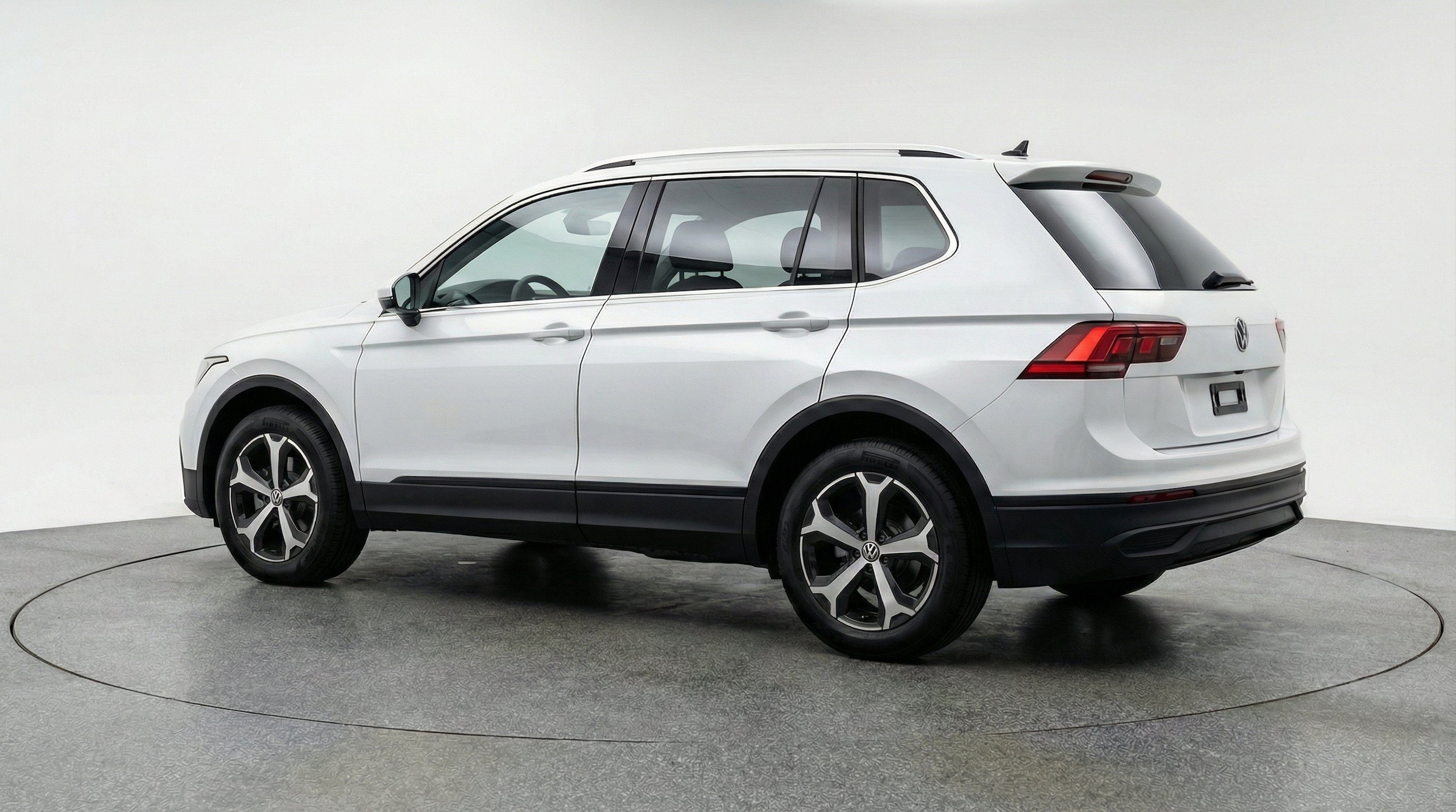 Thumbnail: 2026 Volkswagen Tiguan - 6