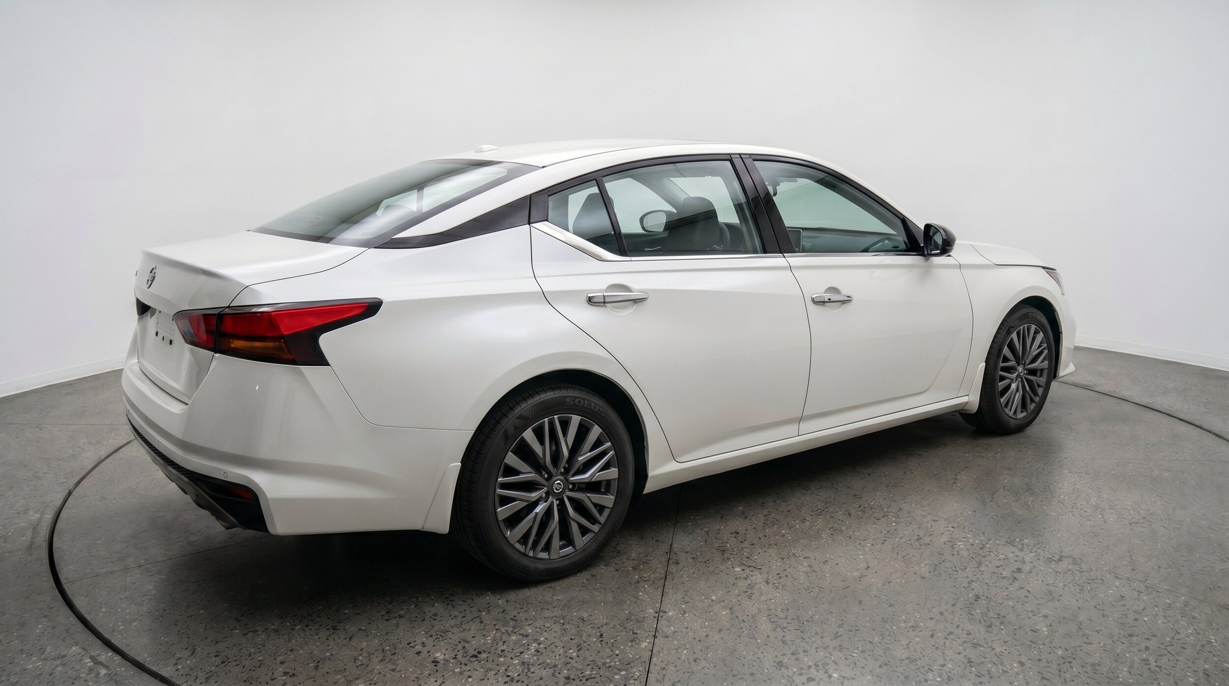 Thumbnail: 2025 Nissan Altima - 9