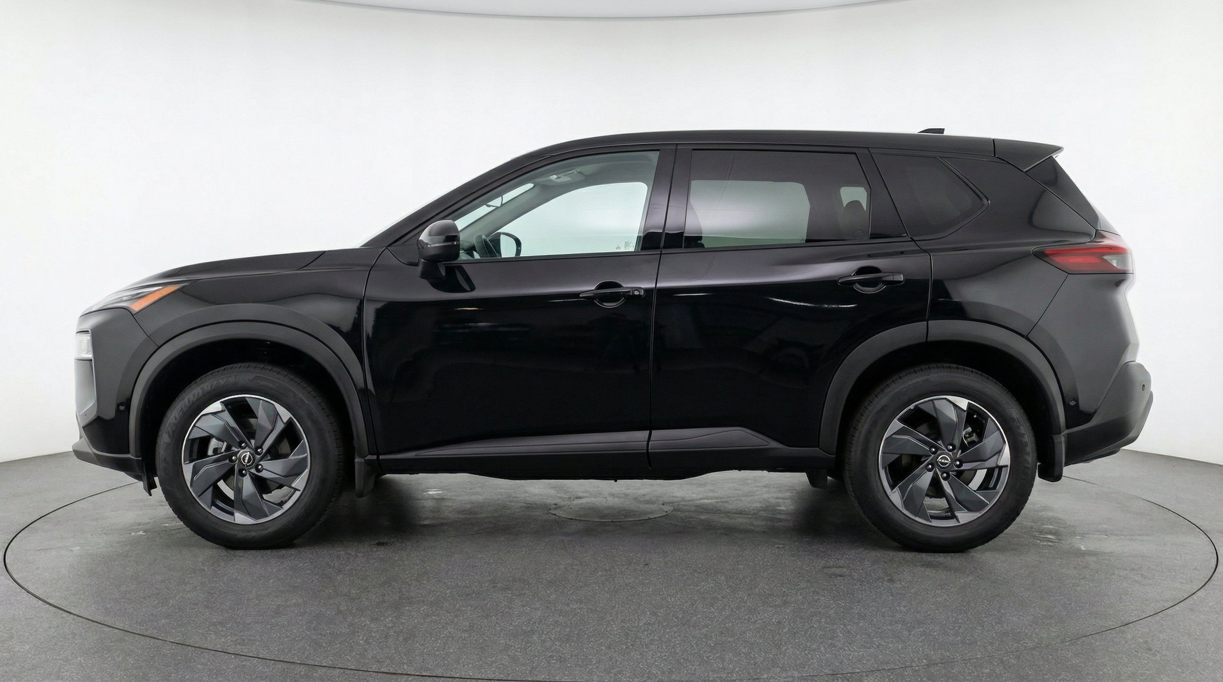 Thumbnail: 2025 Nissan Rogue - 5