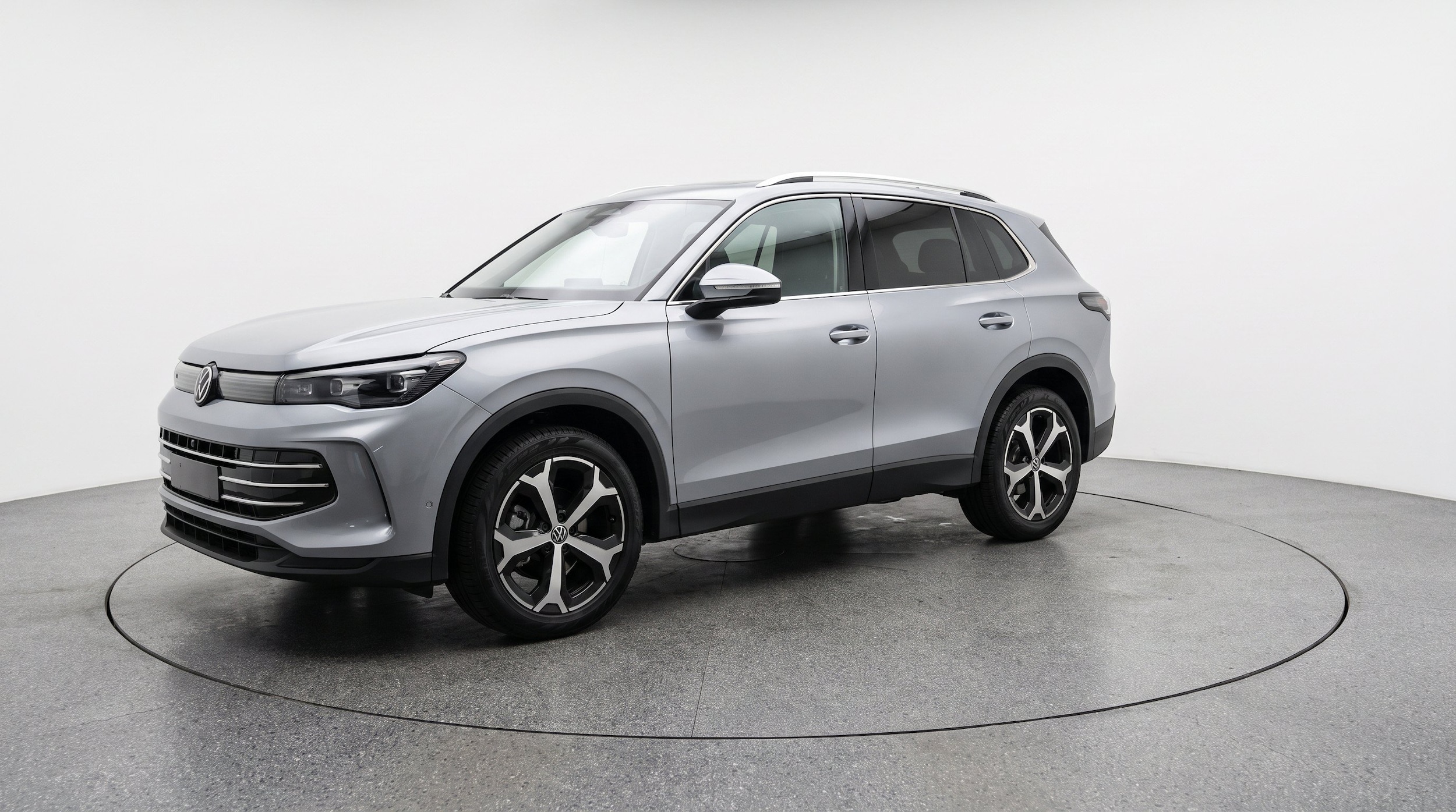 Thumbnail: 2026 Volkswagen Tiguan - 3