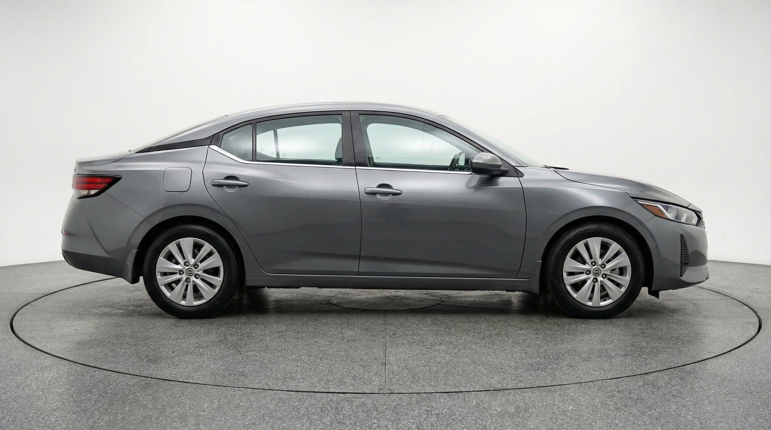 Thumbnail: 2025 Nissan Sentra - 10