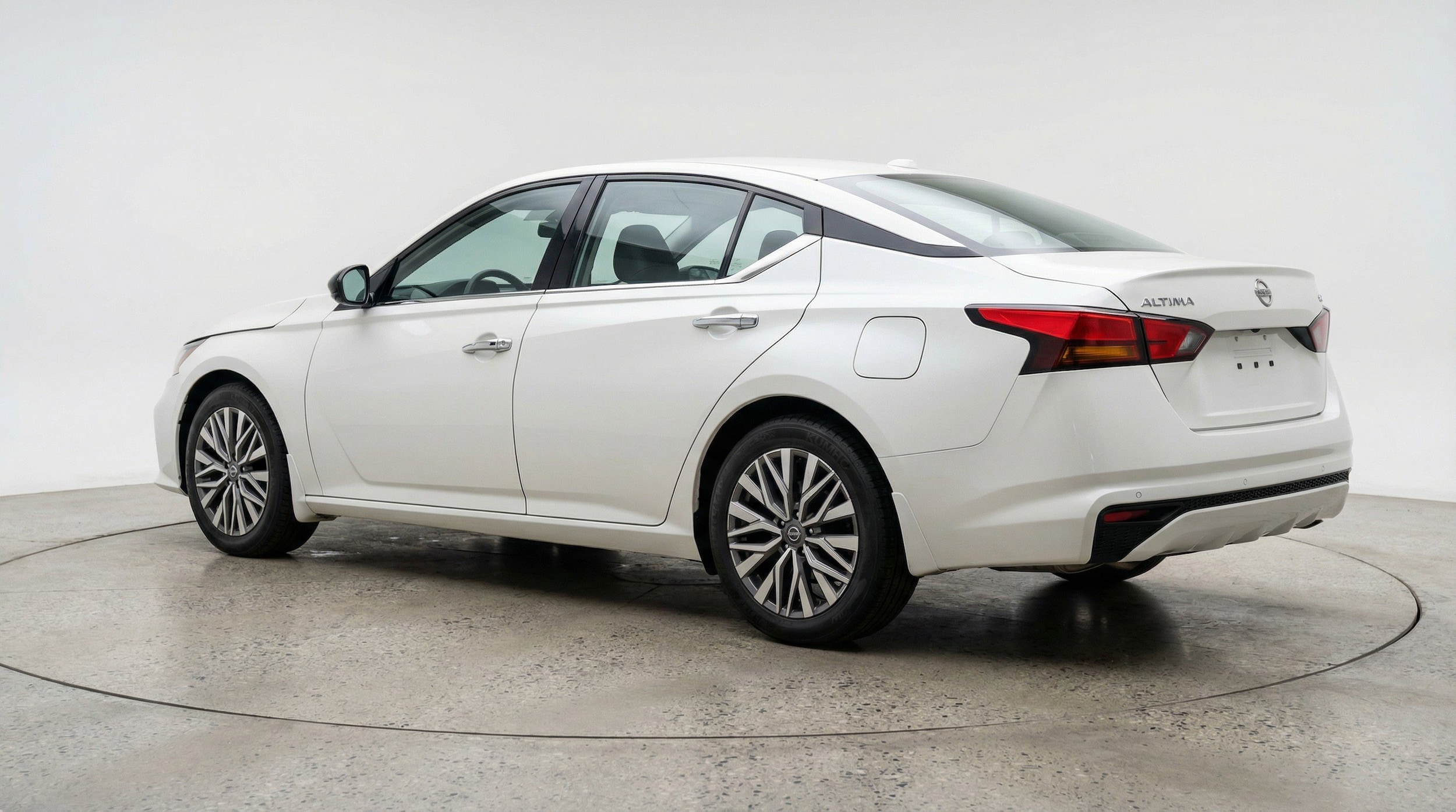 Thumbnail: 2025 Nissan Altima - 5