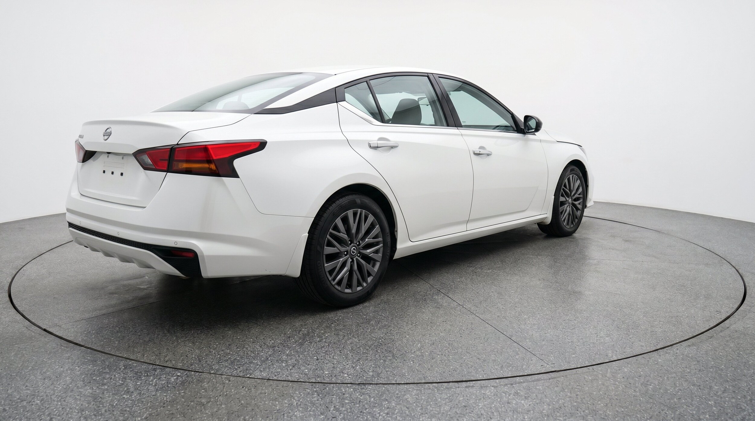 Thumbnail: 2025 Nissan Altima - 9
