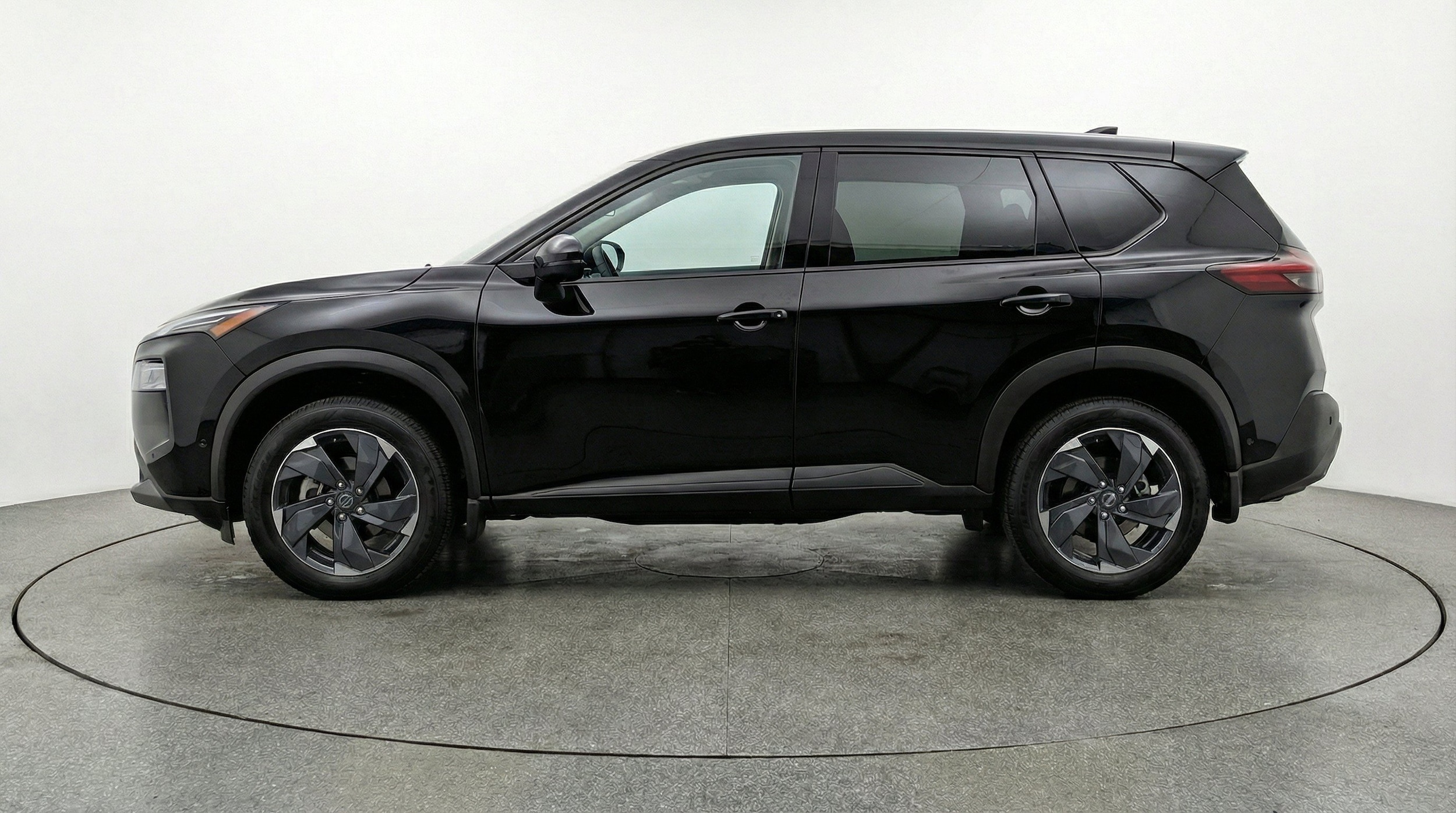 Thumbnail: 2025 Nissan Rogue - 5