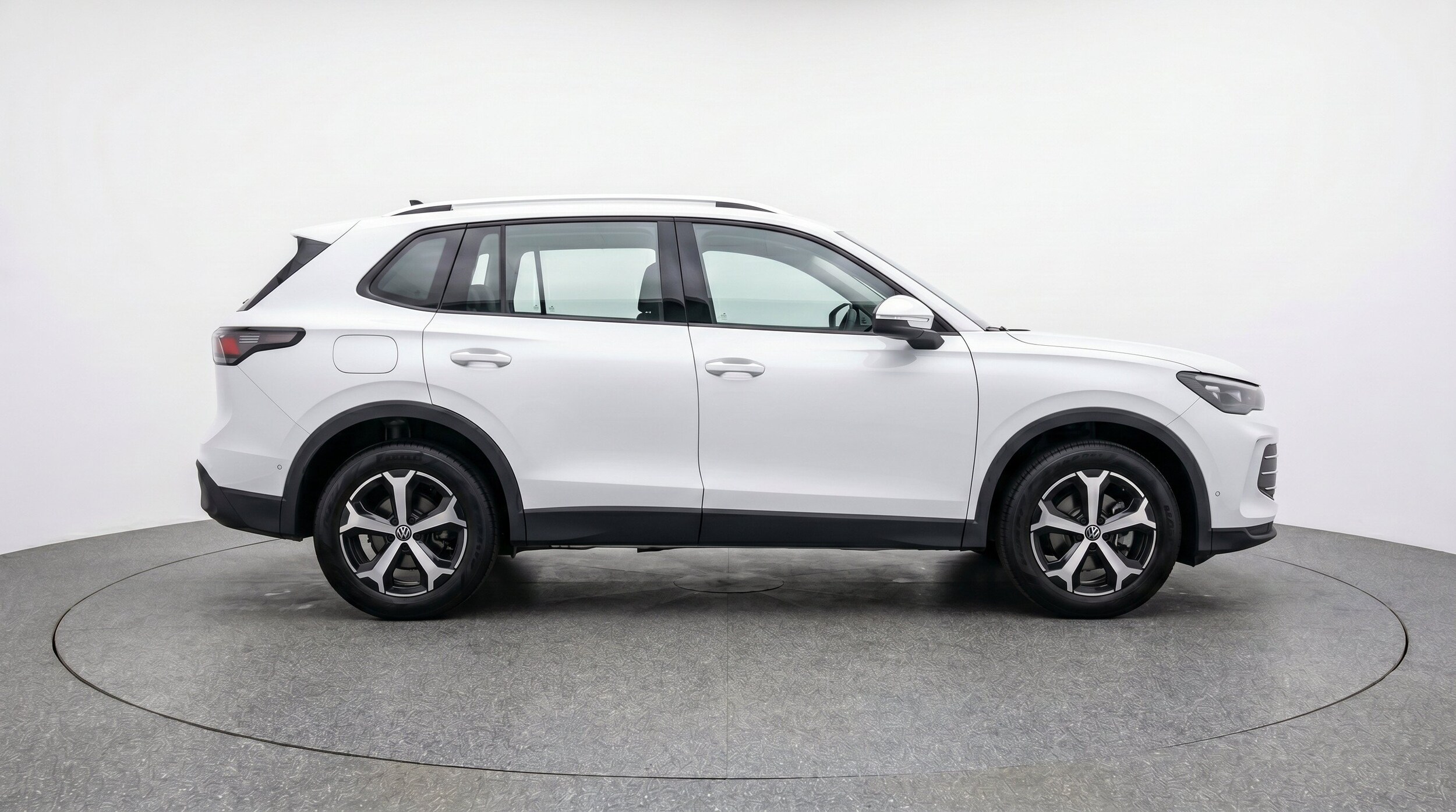 Thumbnail: 2026 Volkswagen Tiguan - 11