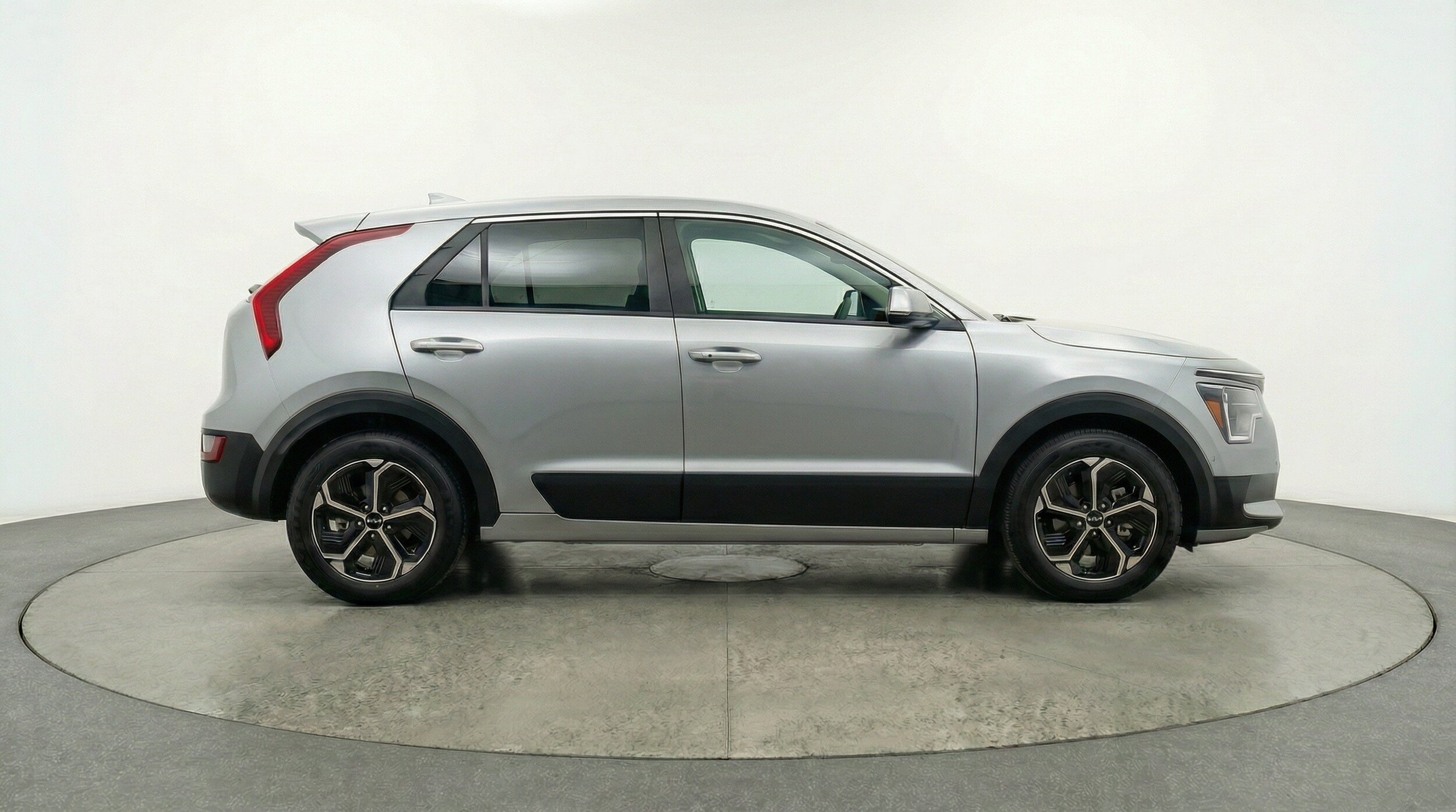 Thumbnail: 2026 Kia Niro - 11