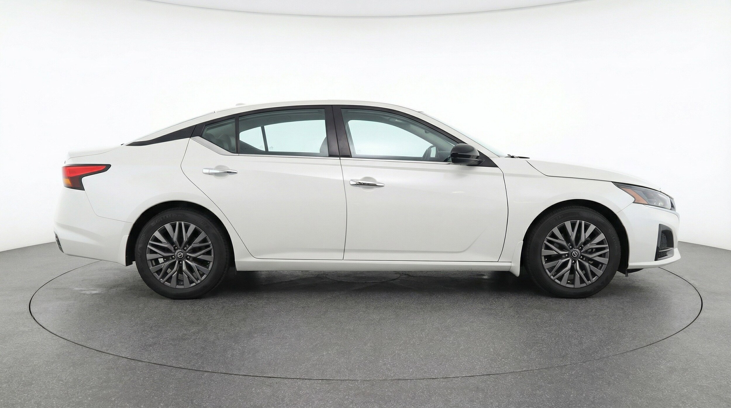 Thumbnail: 2025 Nissan Altima - 11