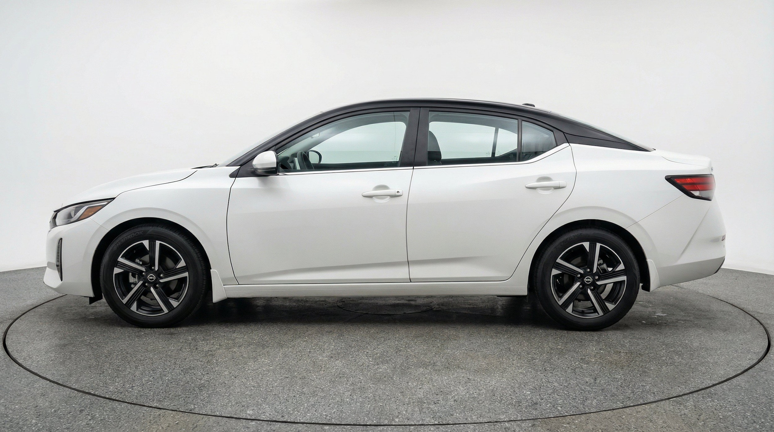 Thumbnail: 2025 Nissan Sentra - 5