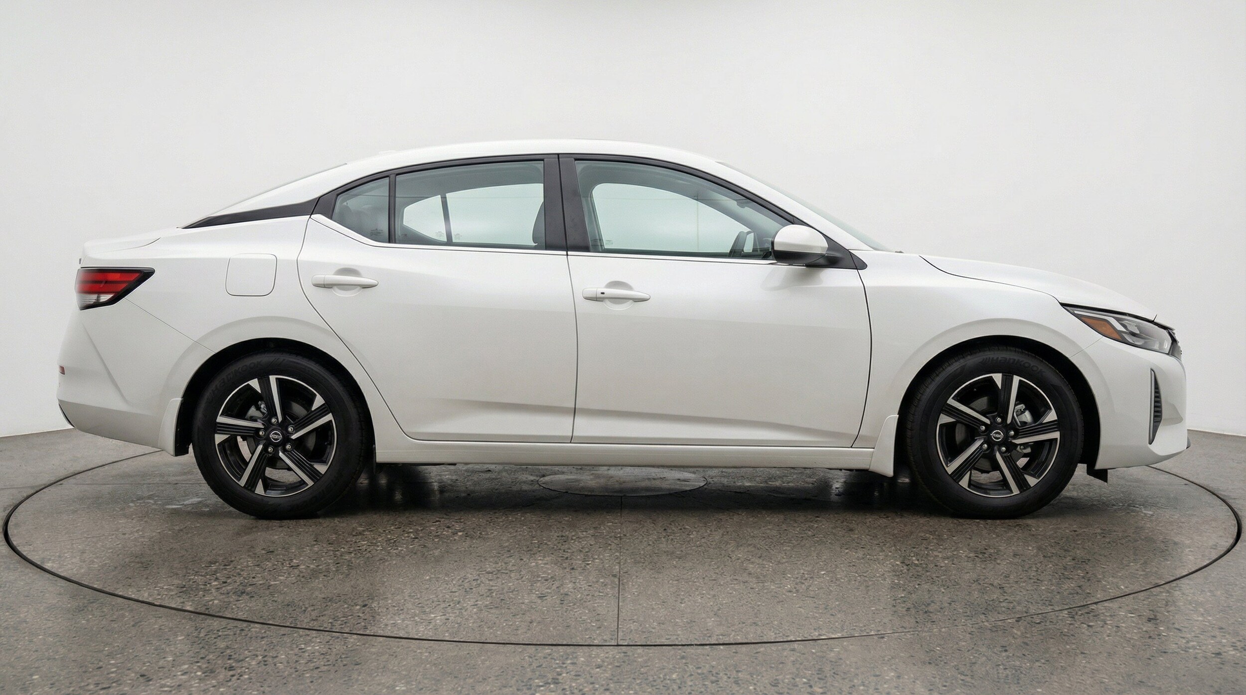 Thumbnail: 2025 Nissan Sentra - 11