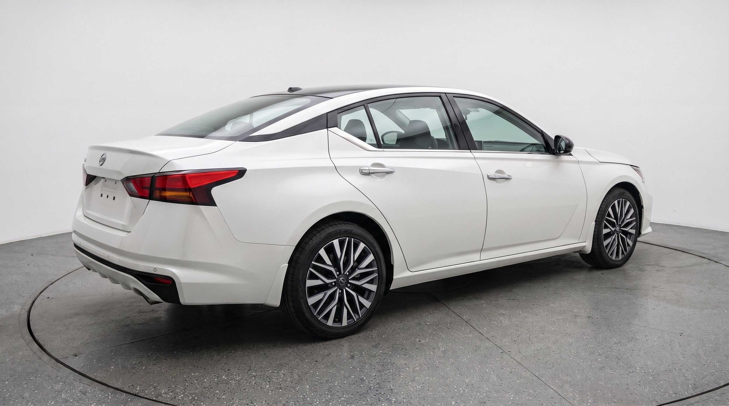 Thumbnail: 2025 Nissan Altima - 9