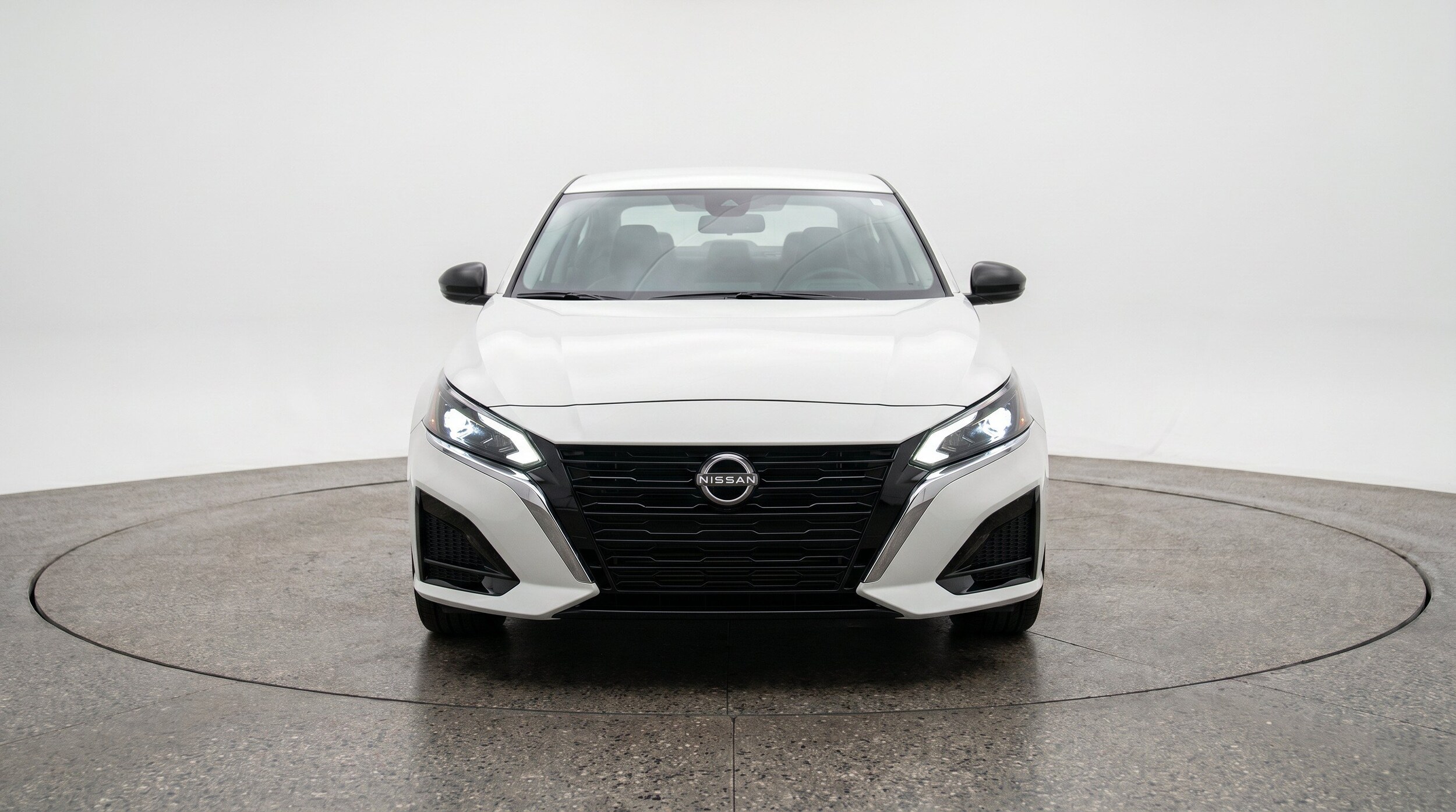Thumbnail: 2025 Nissan Altima - 2