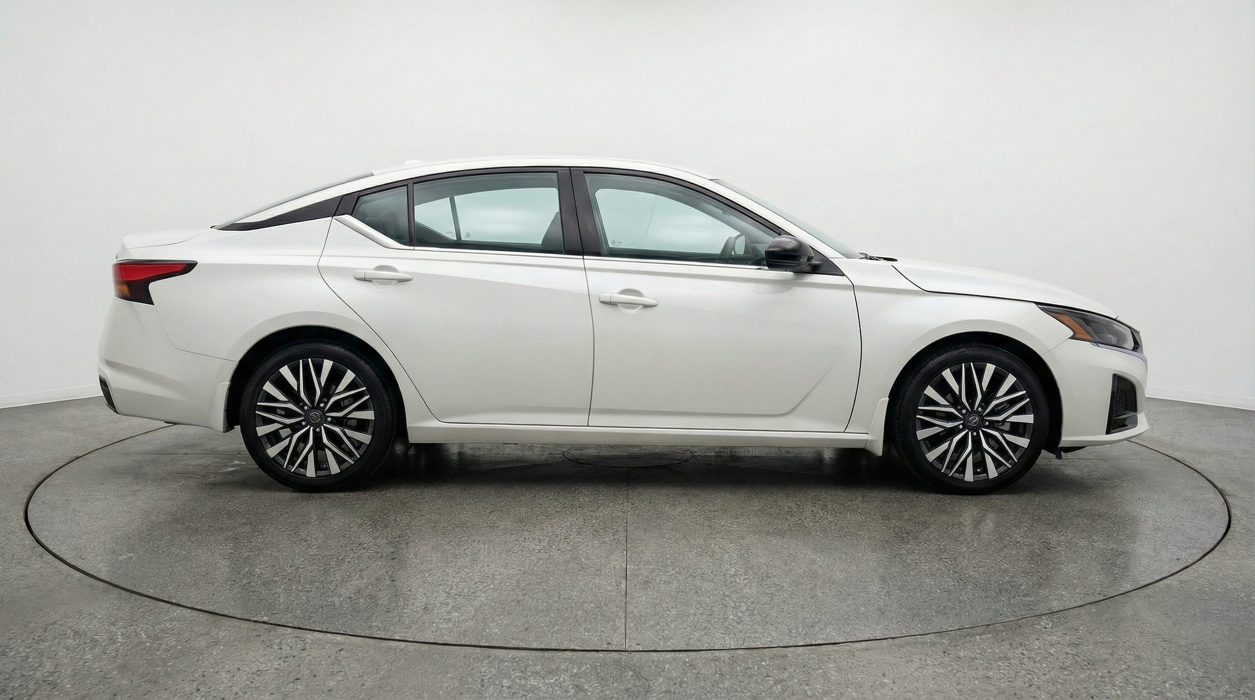 Thumbnail: 2025 Nissan Altima - 11