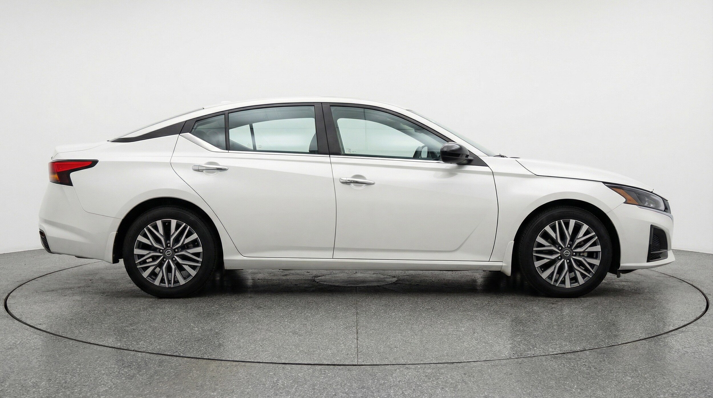 Thumbnail: 2025 Nissan Altima - 11