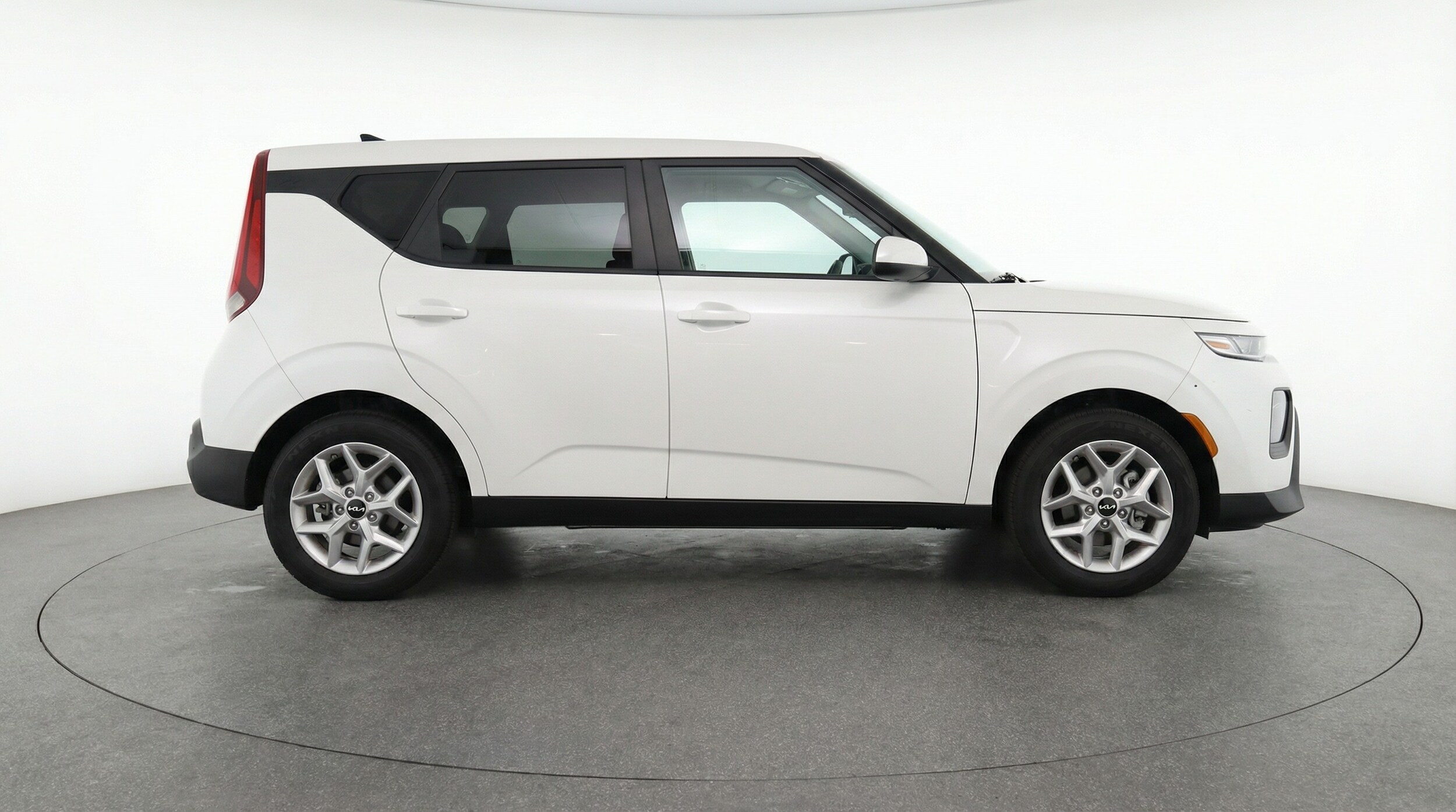 Thumbnail: 2025 Kia Soul - 8