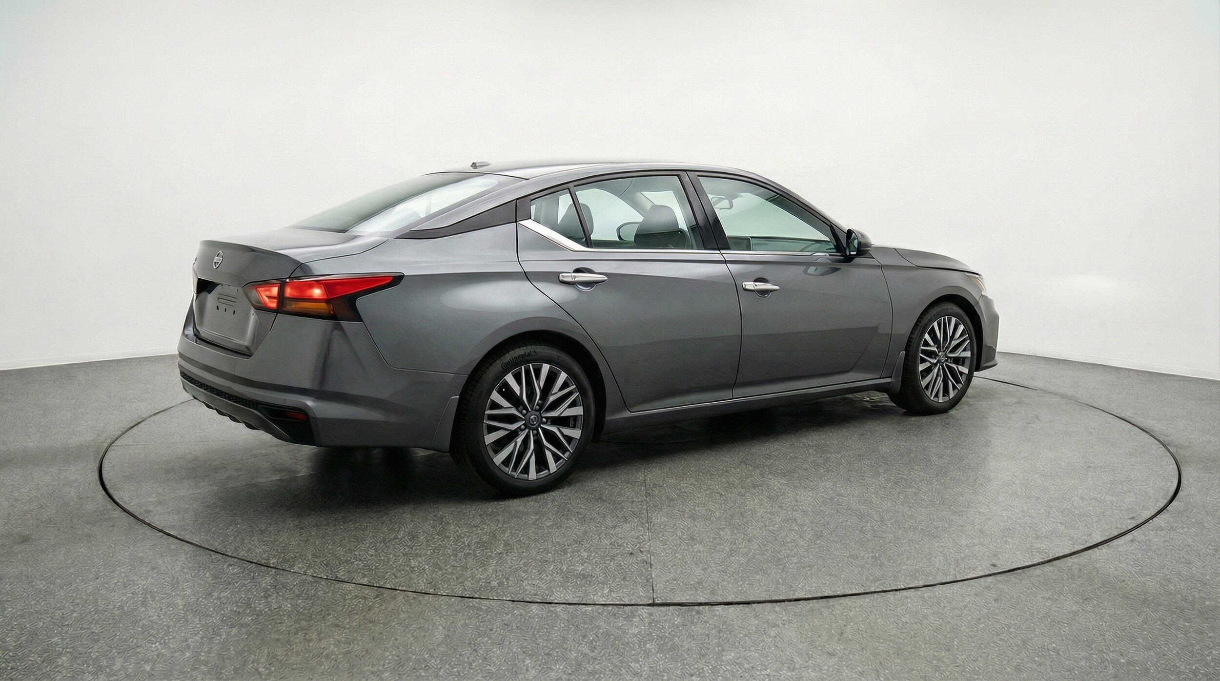 Thumbnail: 2025 Nissan Altima - 9