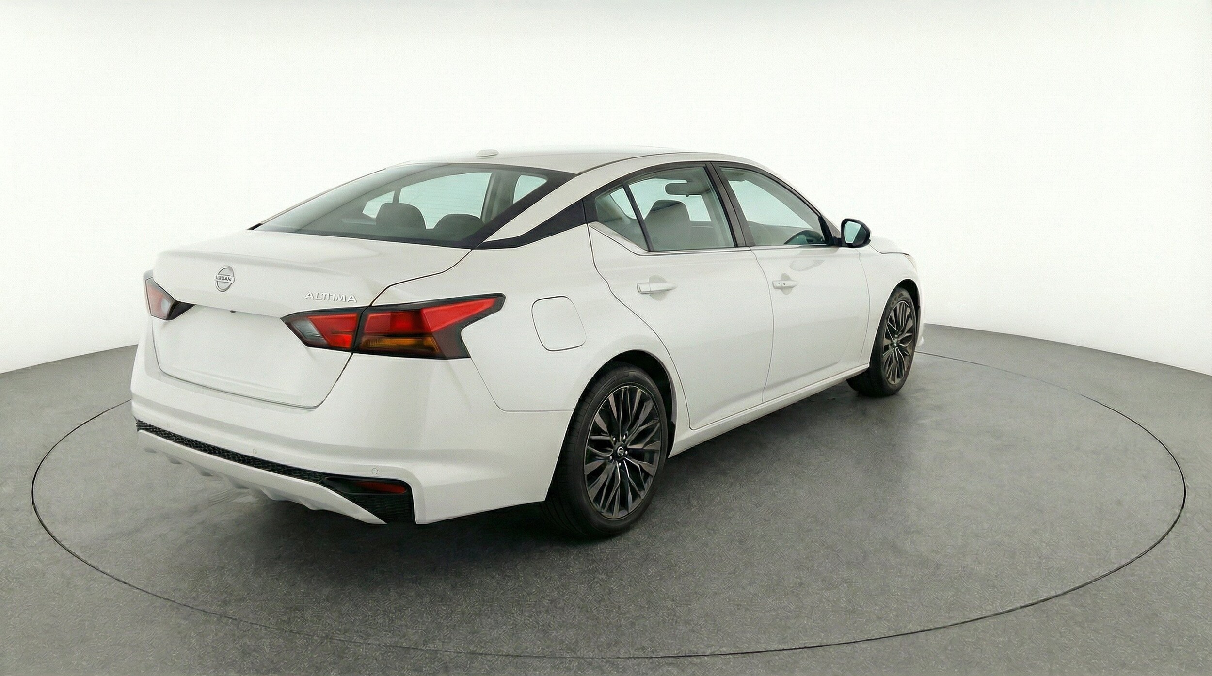 Thumbnail: 2025 Nissan Altima - 9