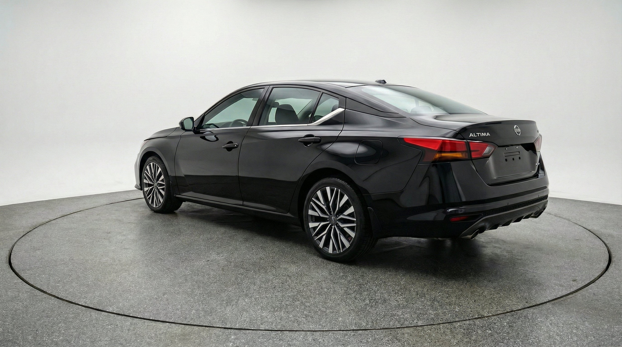 Thumbnail: 2025 Nissan Altima - 6