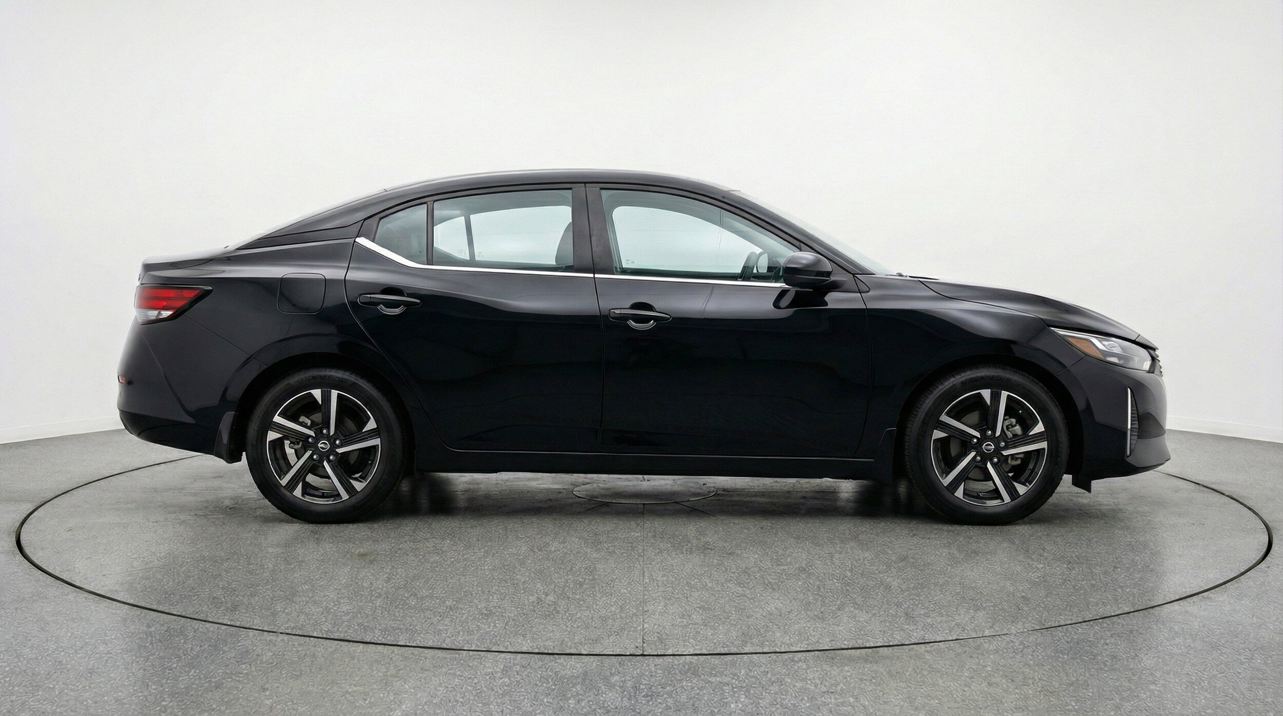 Thumbnail: 2025 Nissan Sentra - 11