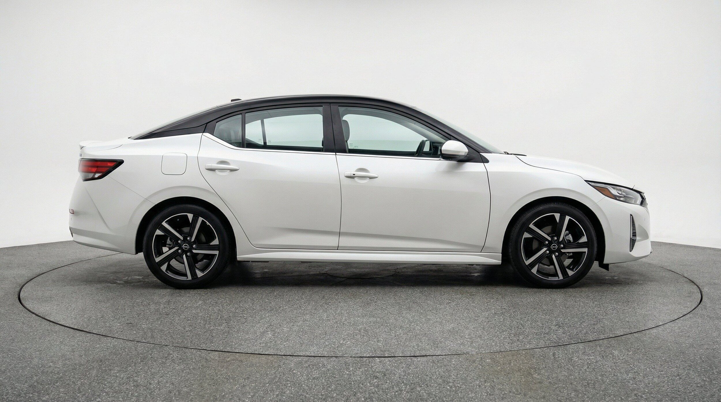 Thumbnail: 2025 Nissan Sentra - 11