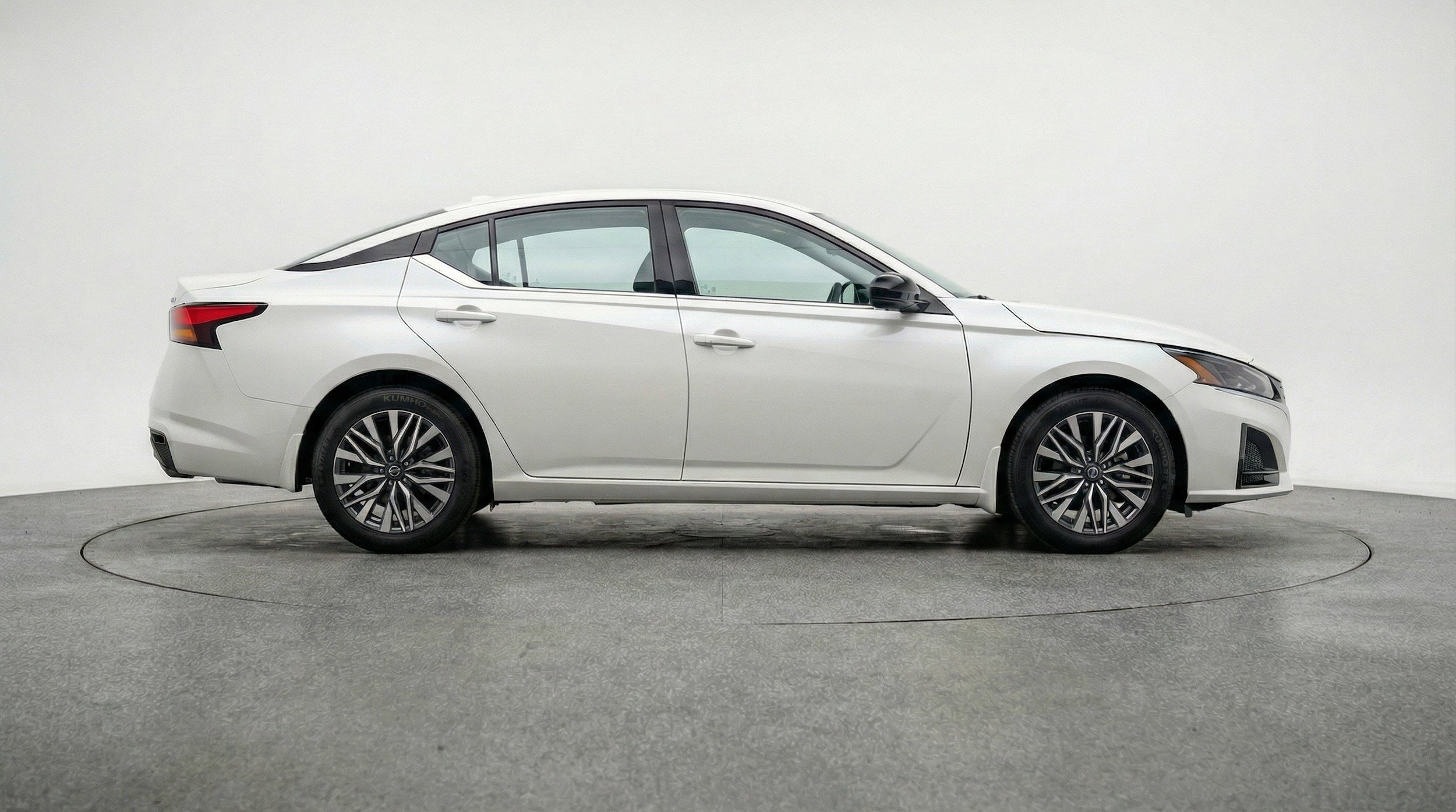 Thumbnail: 2025 Nissan Altima - 11