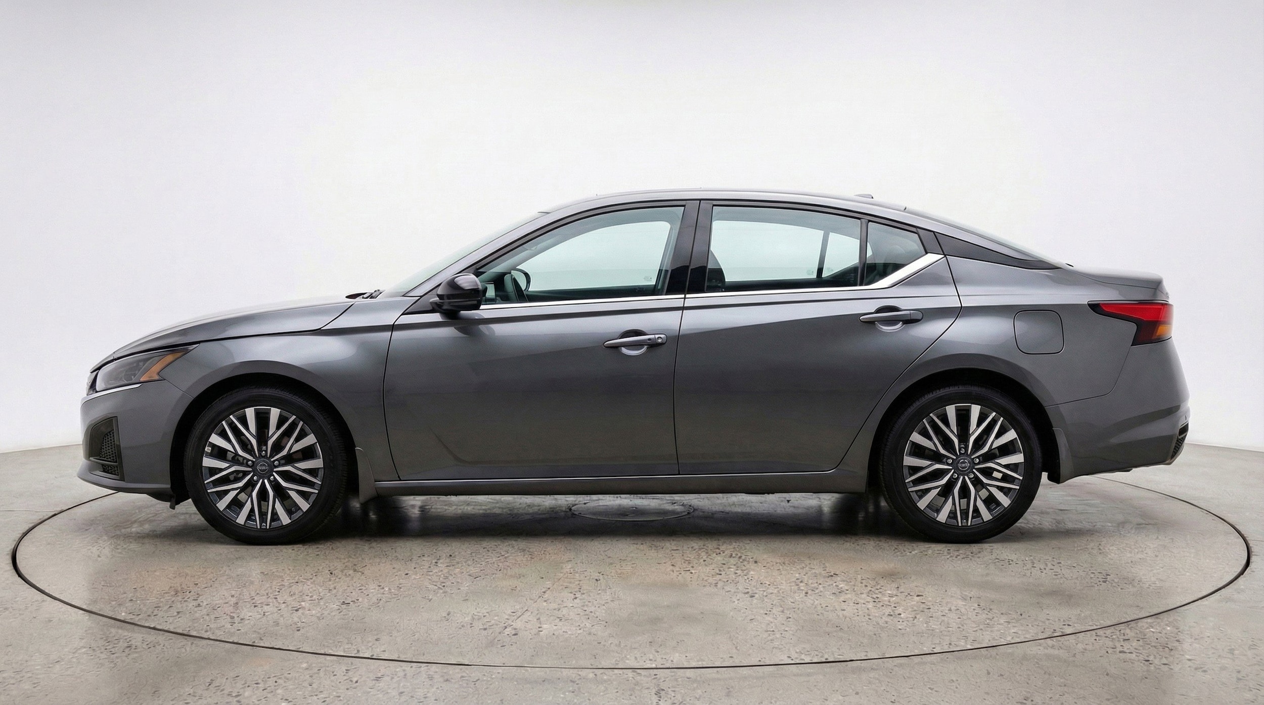Thumbnail: 2025 Nissan Altima - 5
