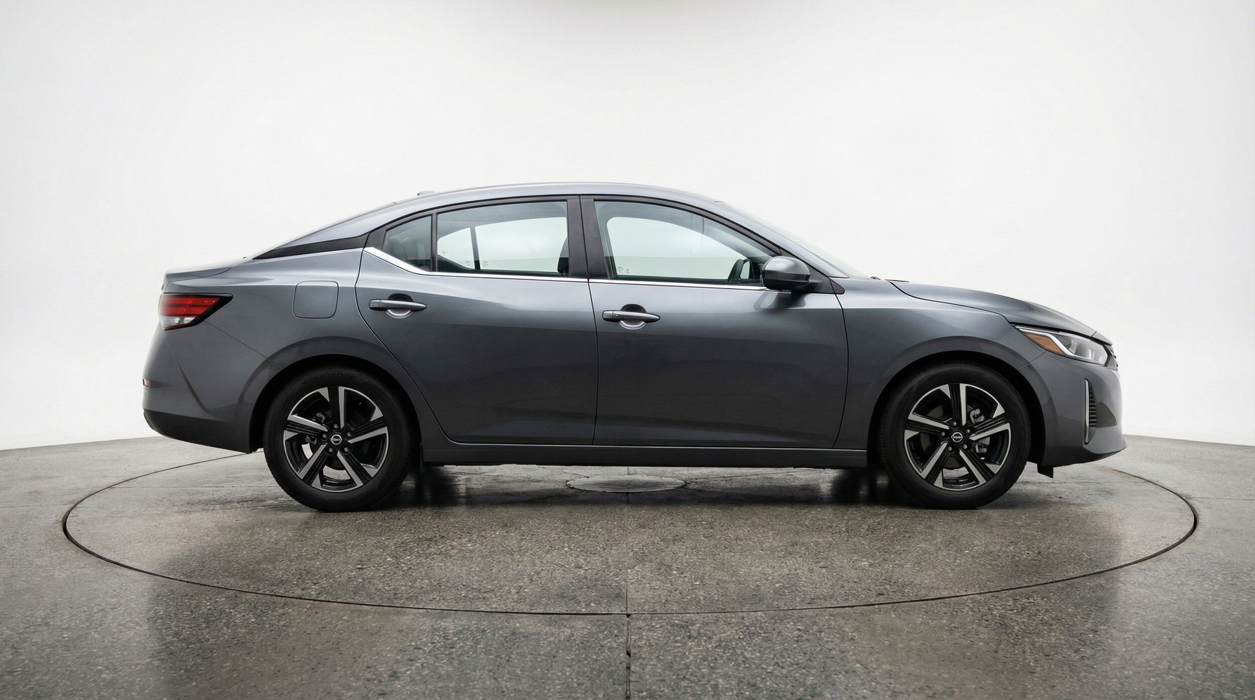 Thumbnail: 2025 Nissan Sentra - 11