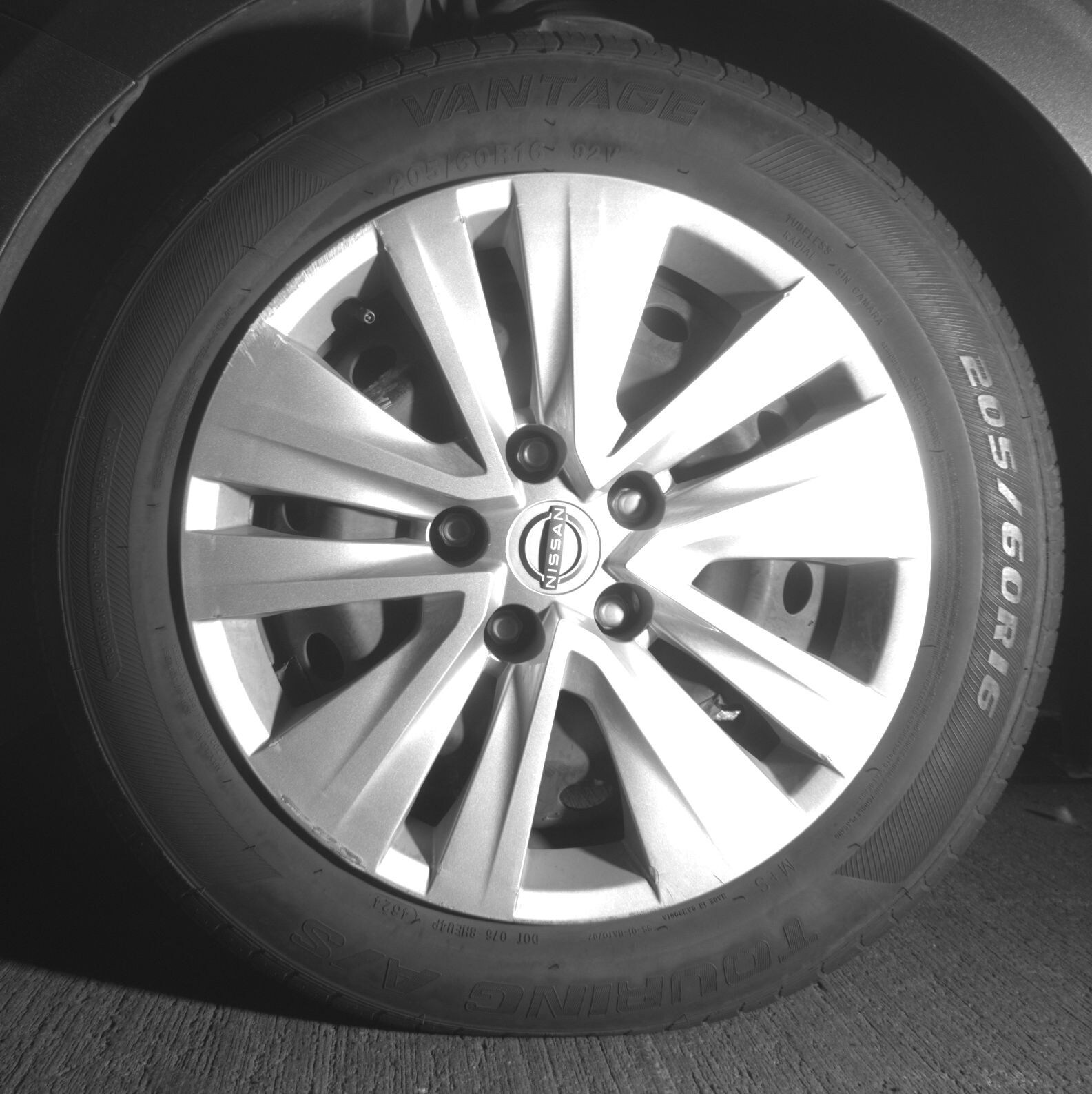 Thumbnail: 2025 Nissan Sentra - 9