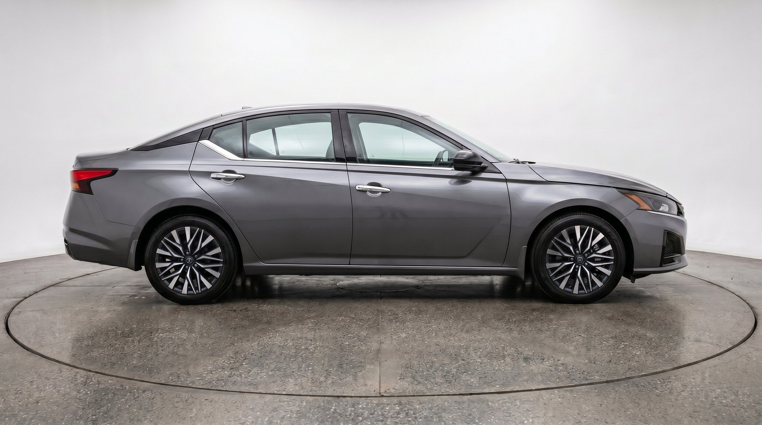 Thumbnail: 2025 Nissan Altima - 10