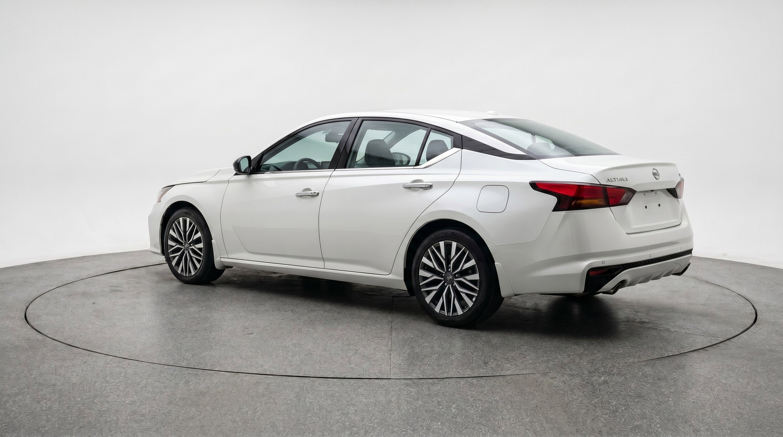 Thumbnail: 2025 Nissan Altima - 6