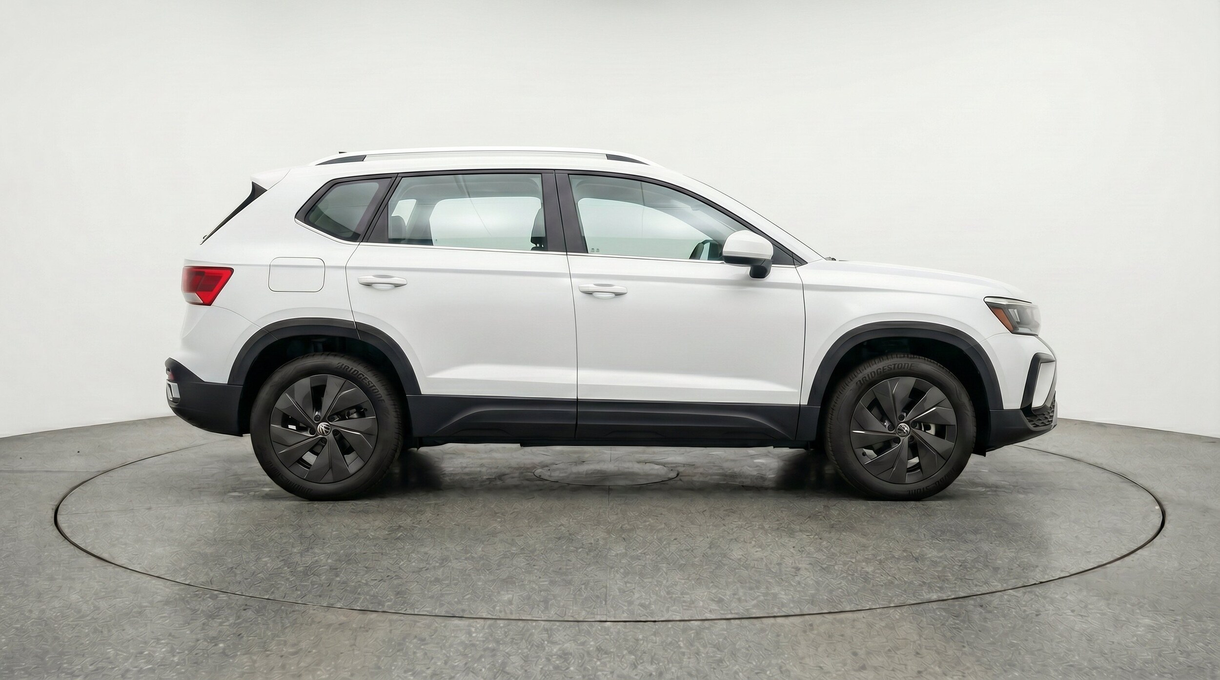 Thumbnail: 2026 Volkswagen Taos - 11