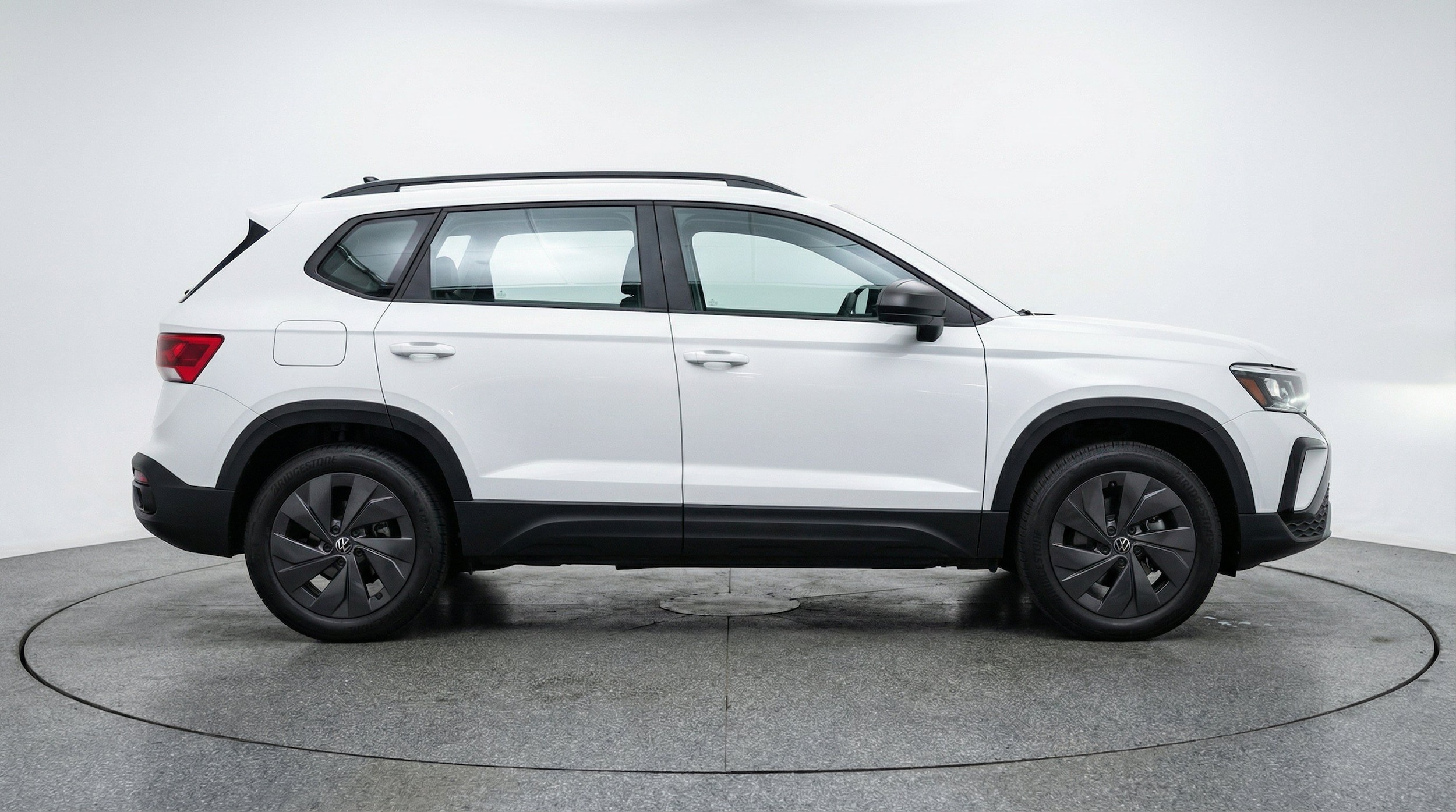 Thumbnail: 2026 Volkswagen Taos - 11