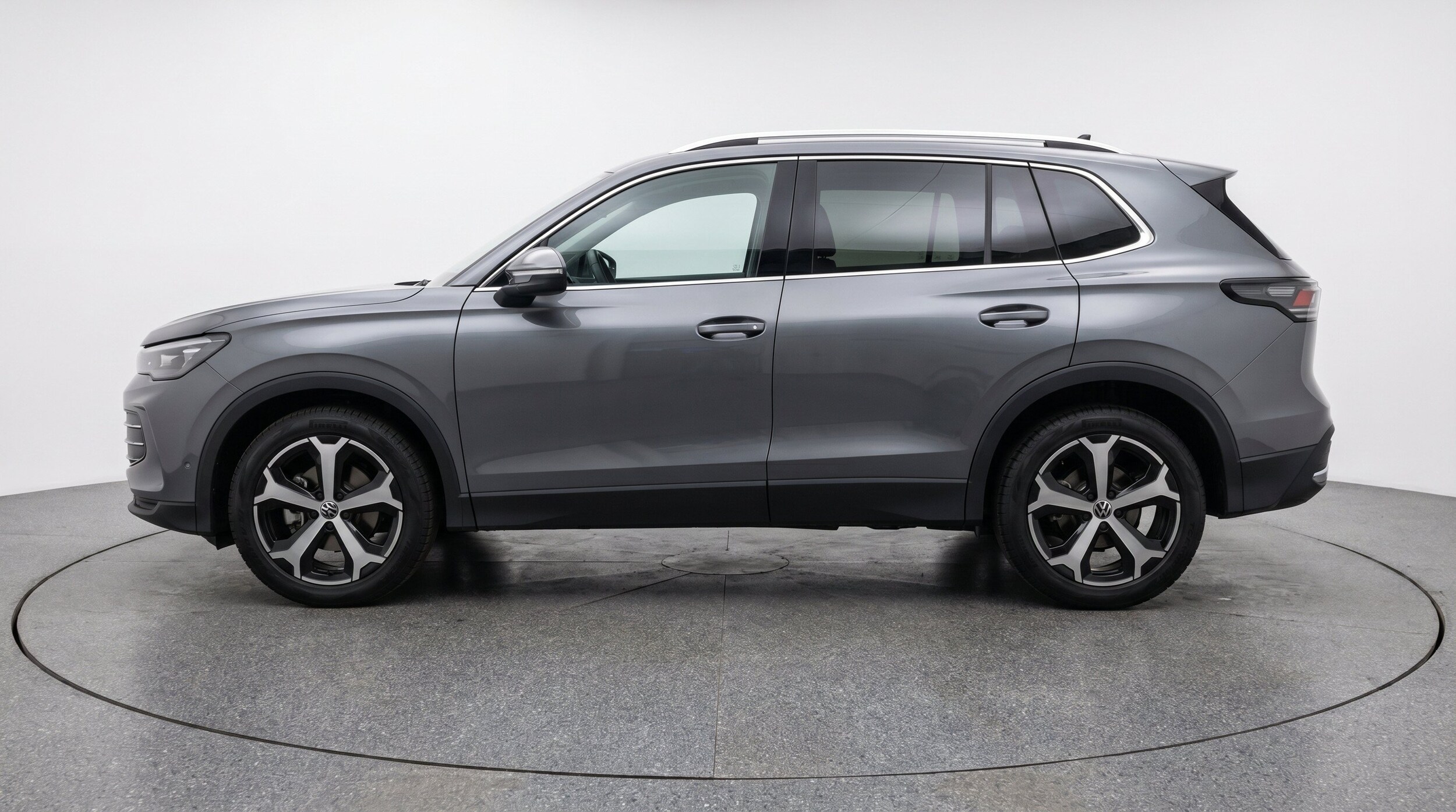 Thumbnail: 2026 Volkswagen Tiguan - 5