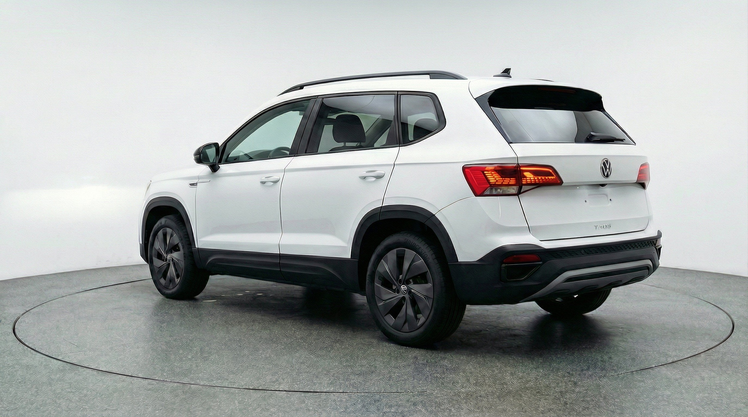 Thumbnail: 2026 Volkswagen Taos - 6