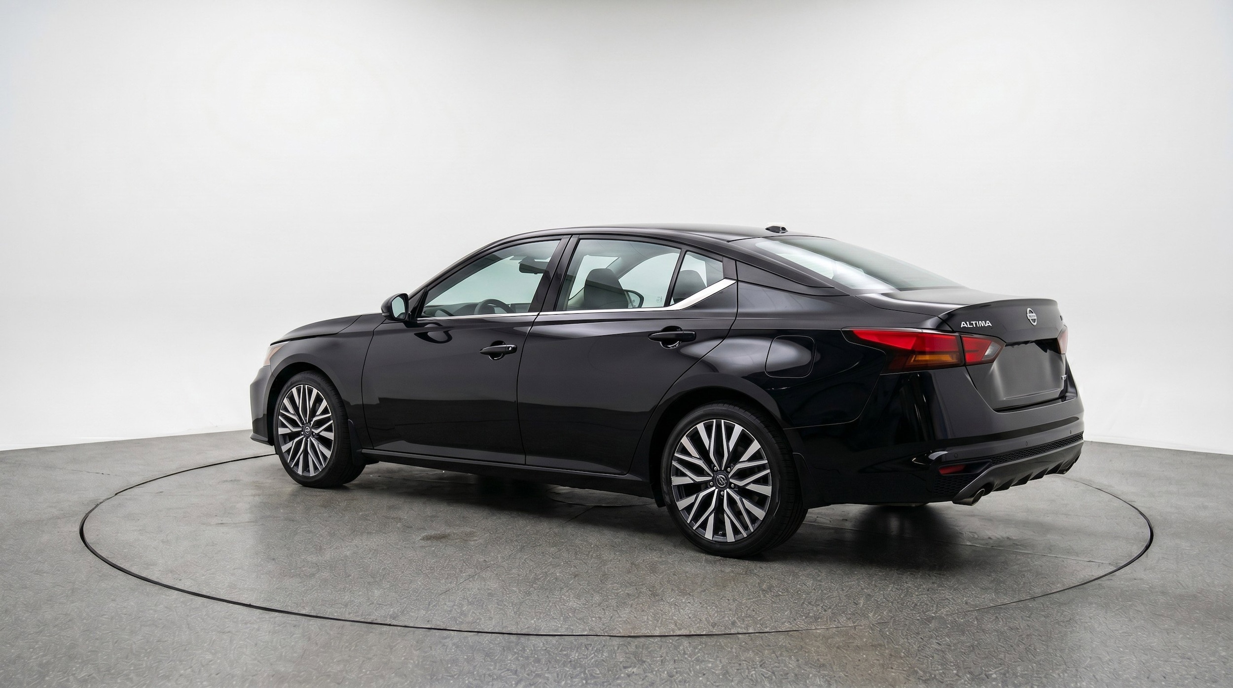 Thumbnail: 2025 Nissan Altima - 6