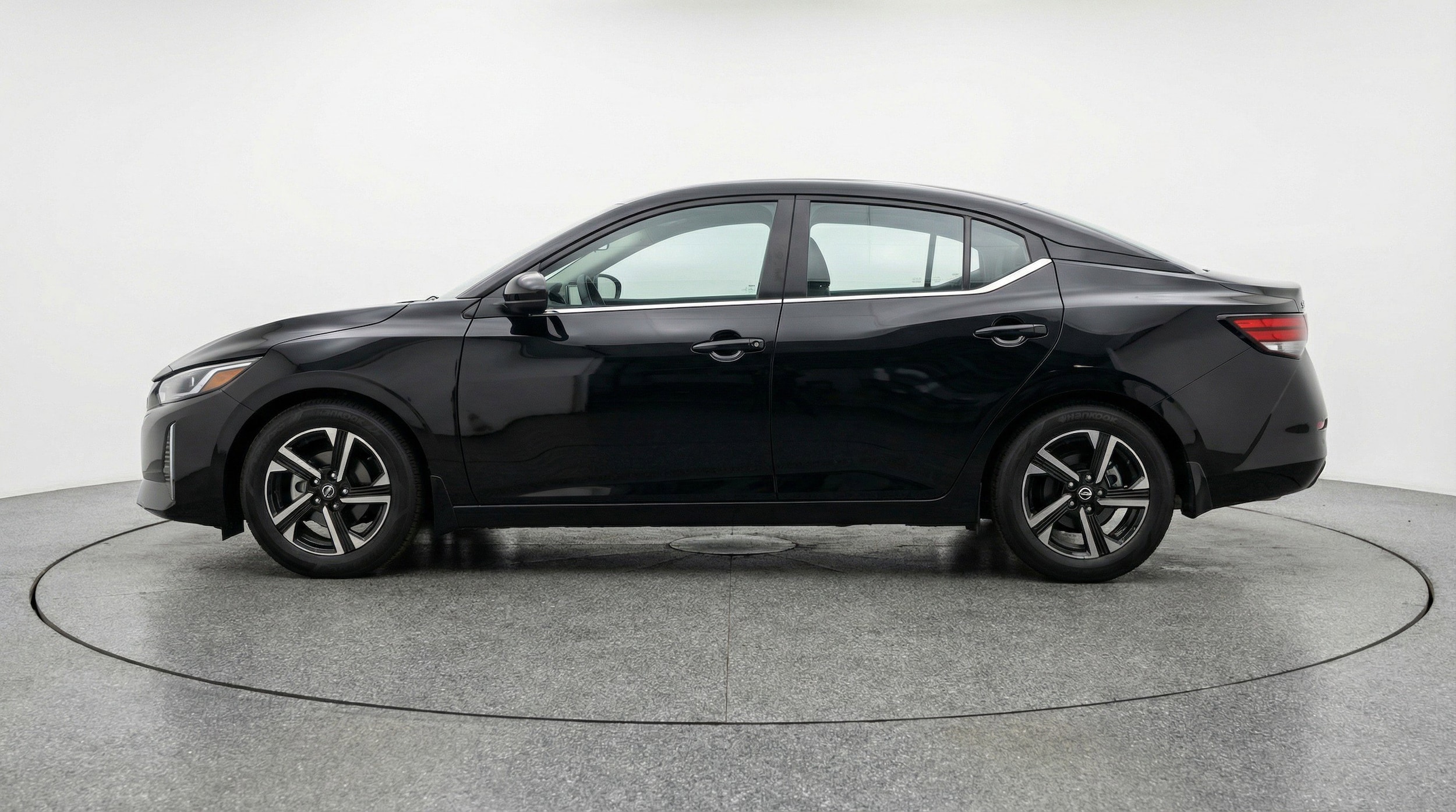 Thumbnail: 2025 Nissan Sentra - 5