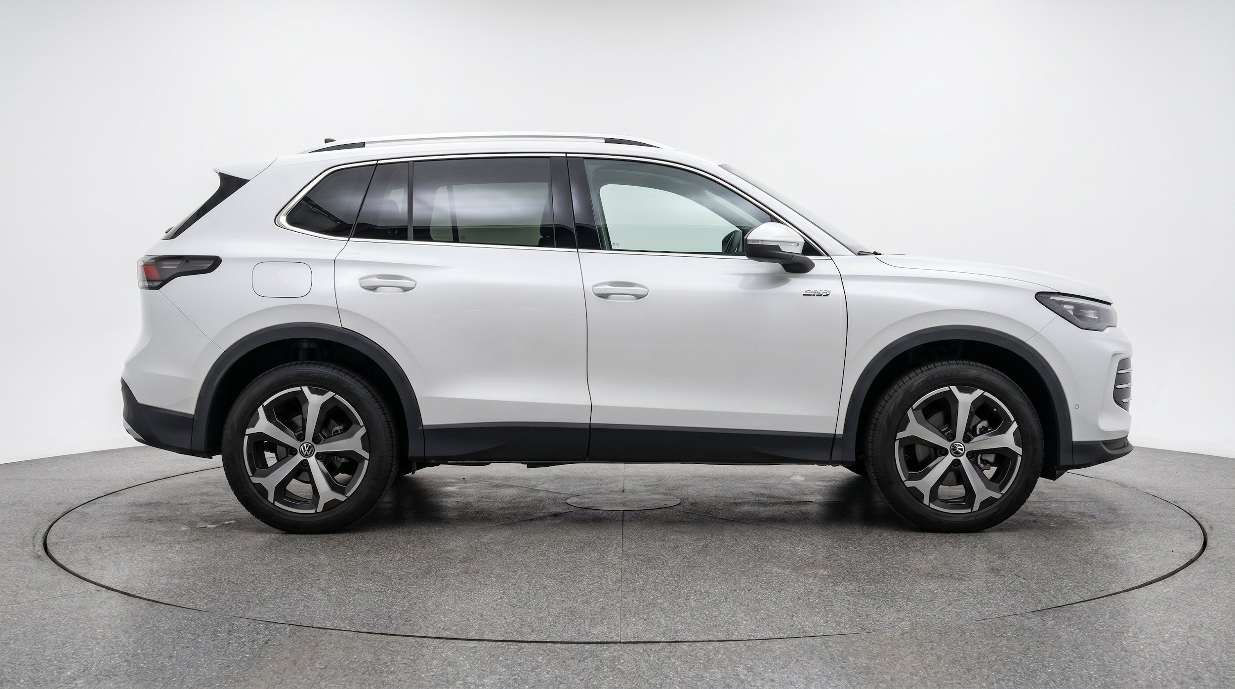 Thumbnail: 2026 Volkswagen Tiguan - 11