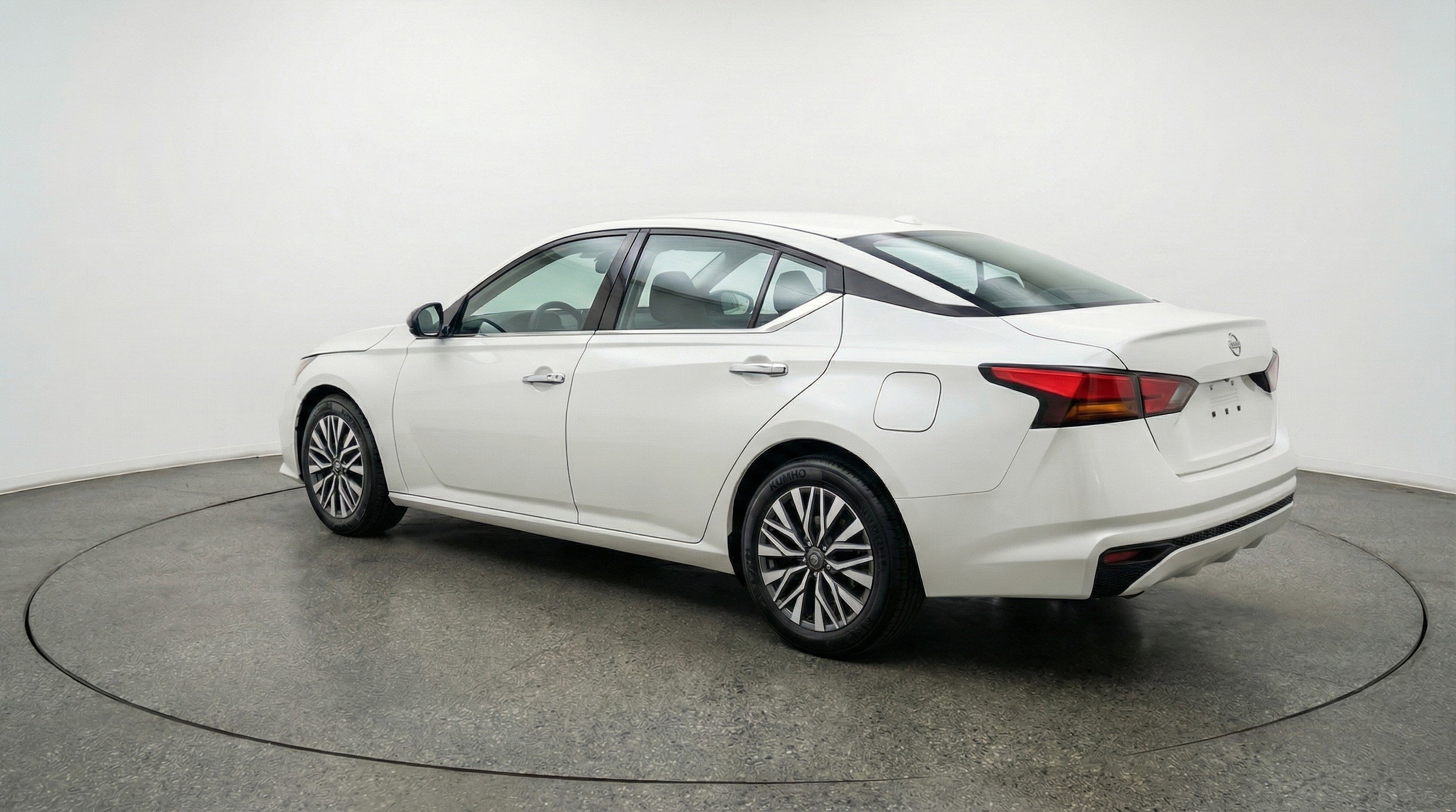 Thumbnail: 2025 Nissan Altima - 6