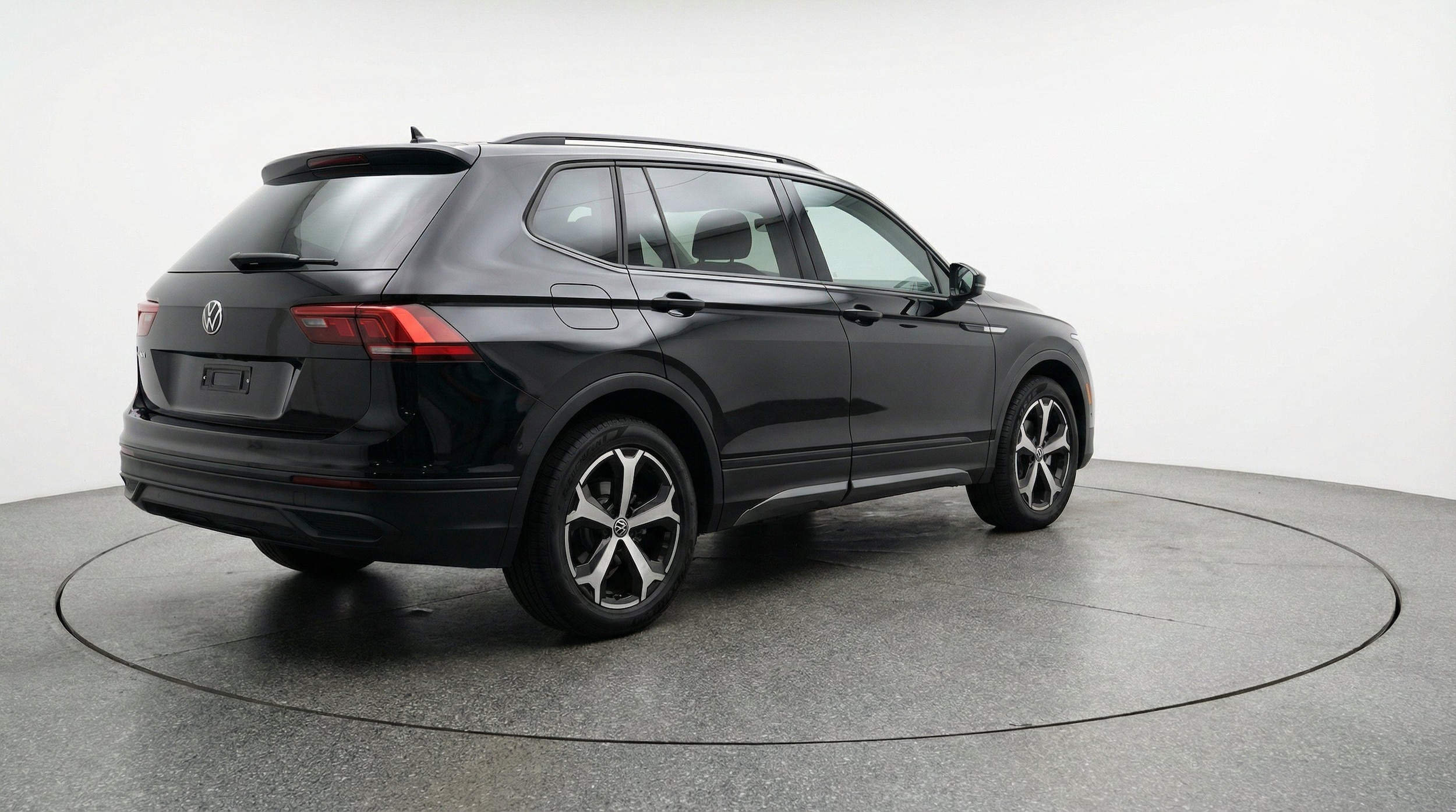 Thumbnail: 2026 Volkswagen Tiguan - 9