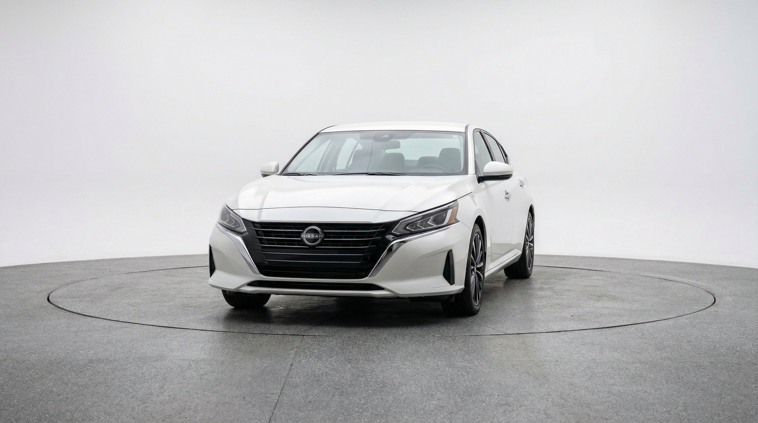Thumbnail: 2025 Nissan Altima - 2